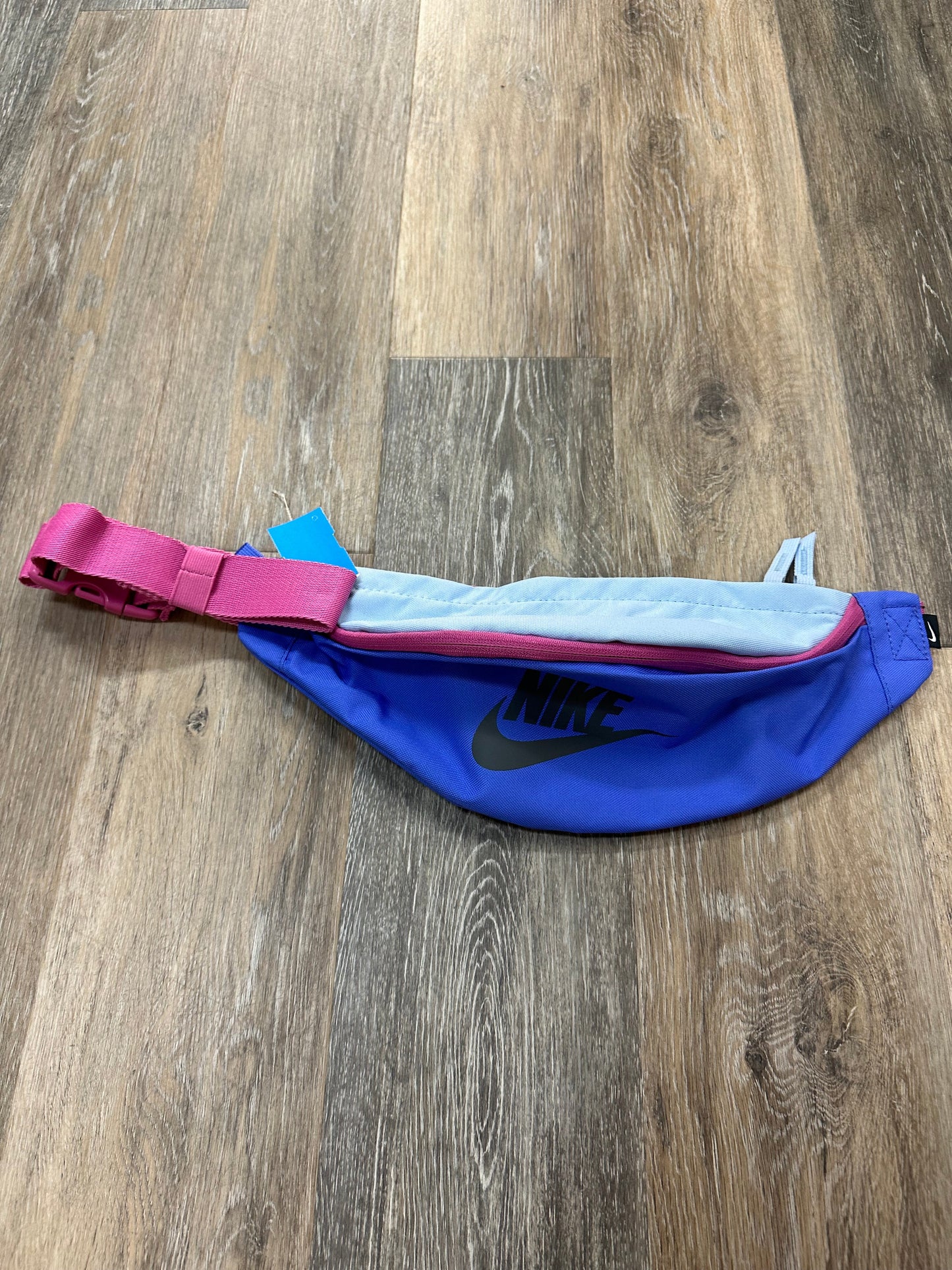 Belt Bag By Nike, Size: Medium