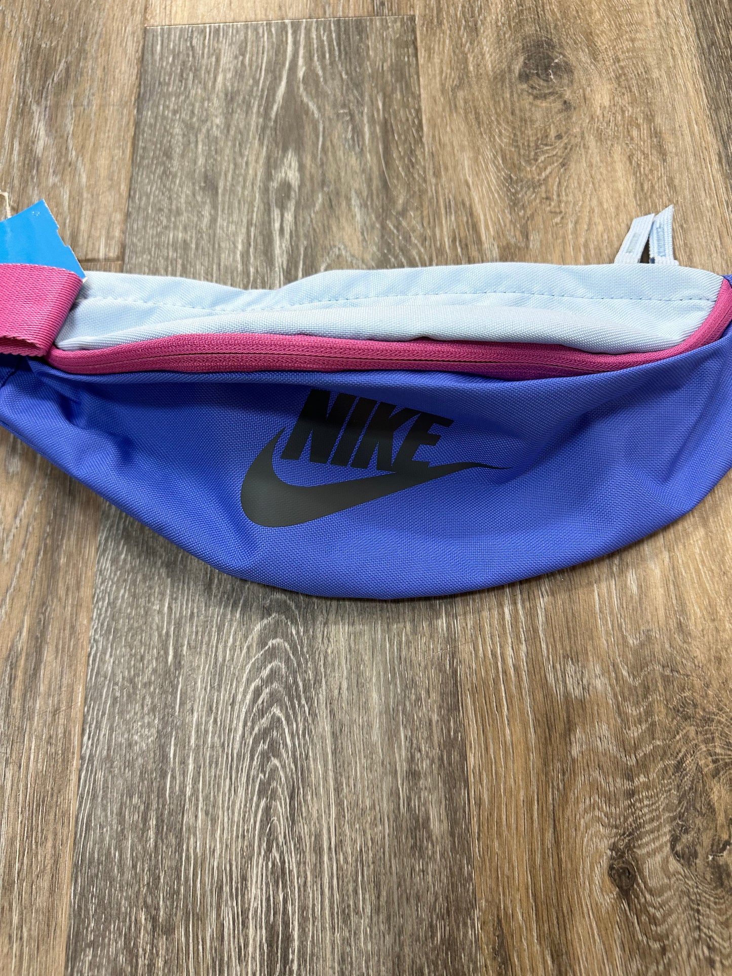 Belt Bag By Nike, Size: Medium