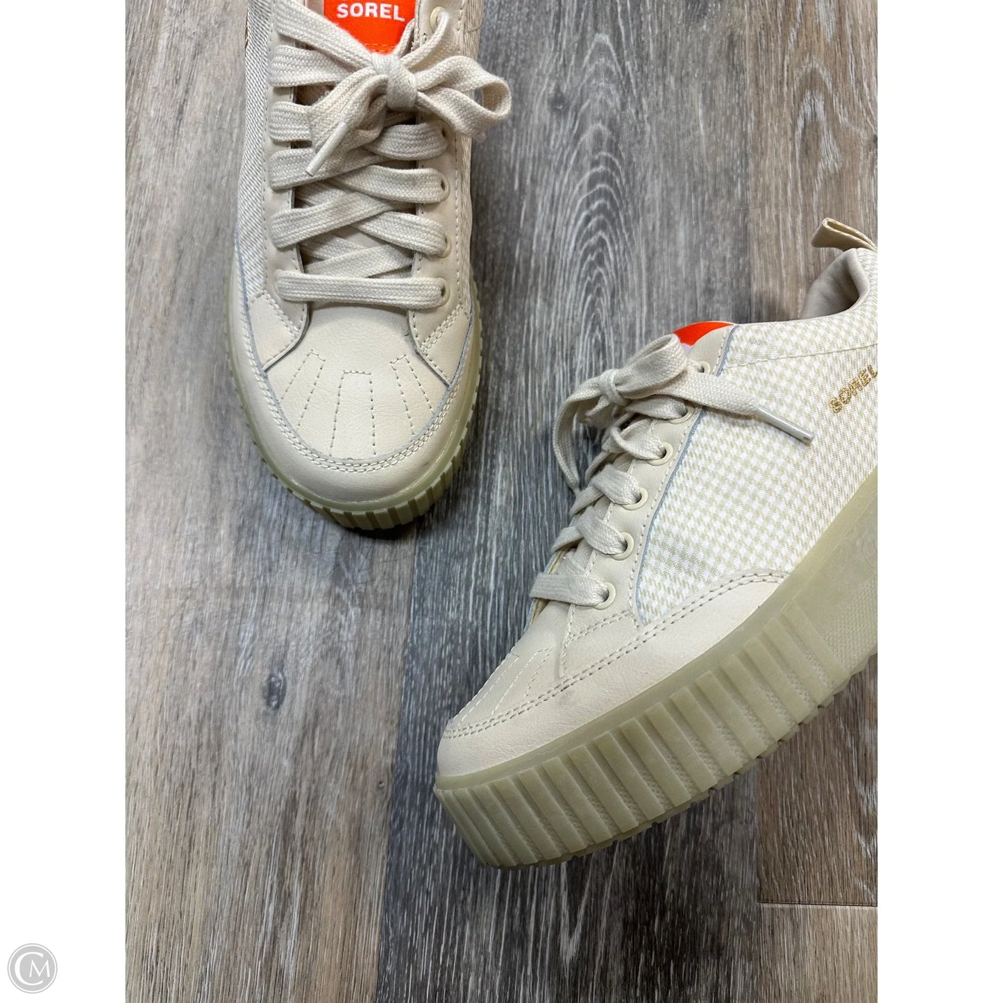 Shoes Sneakers By Sorel In Tan, Size: 10