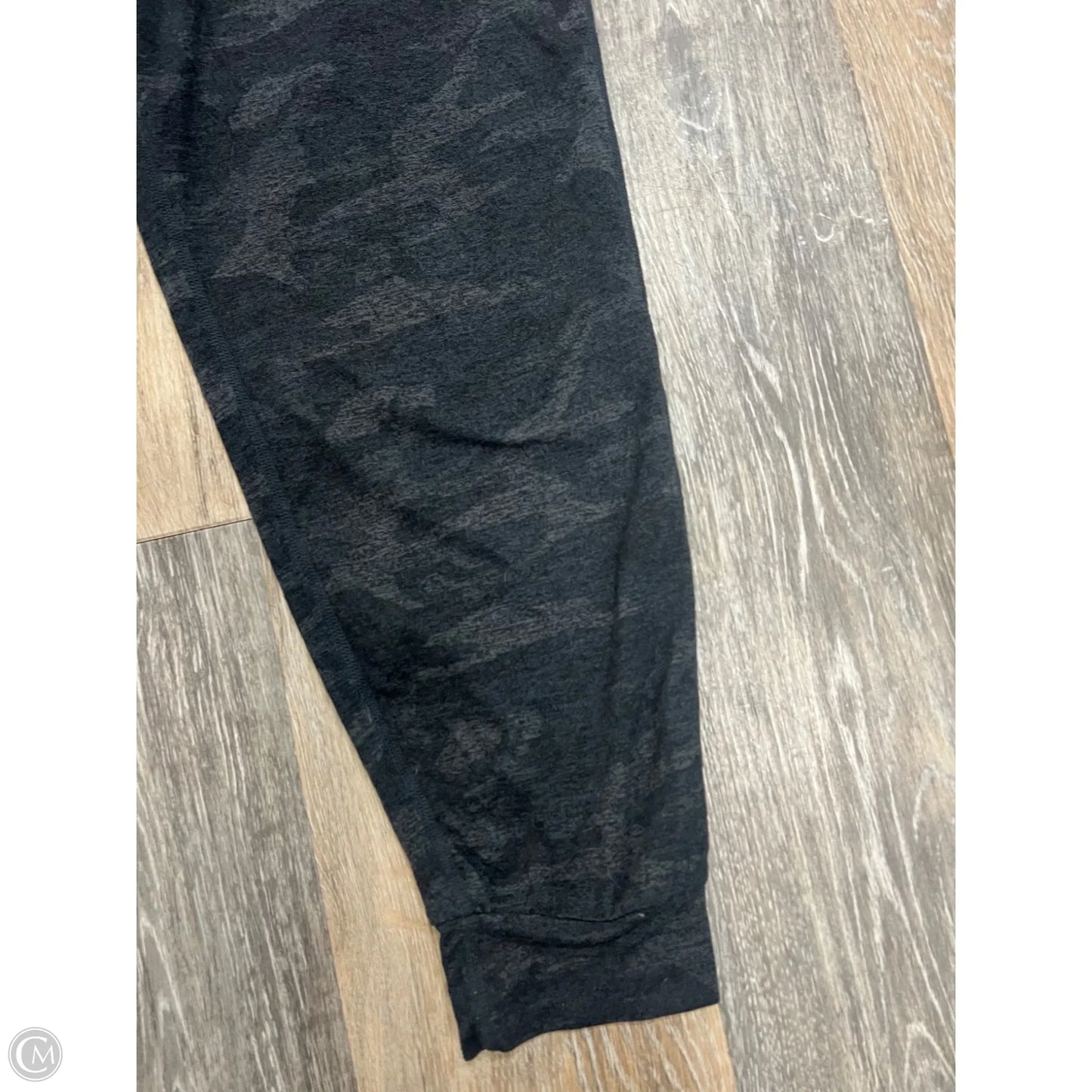 Athletic Pants By Vuori In Grey, Size: M