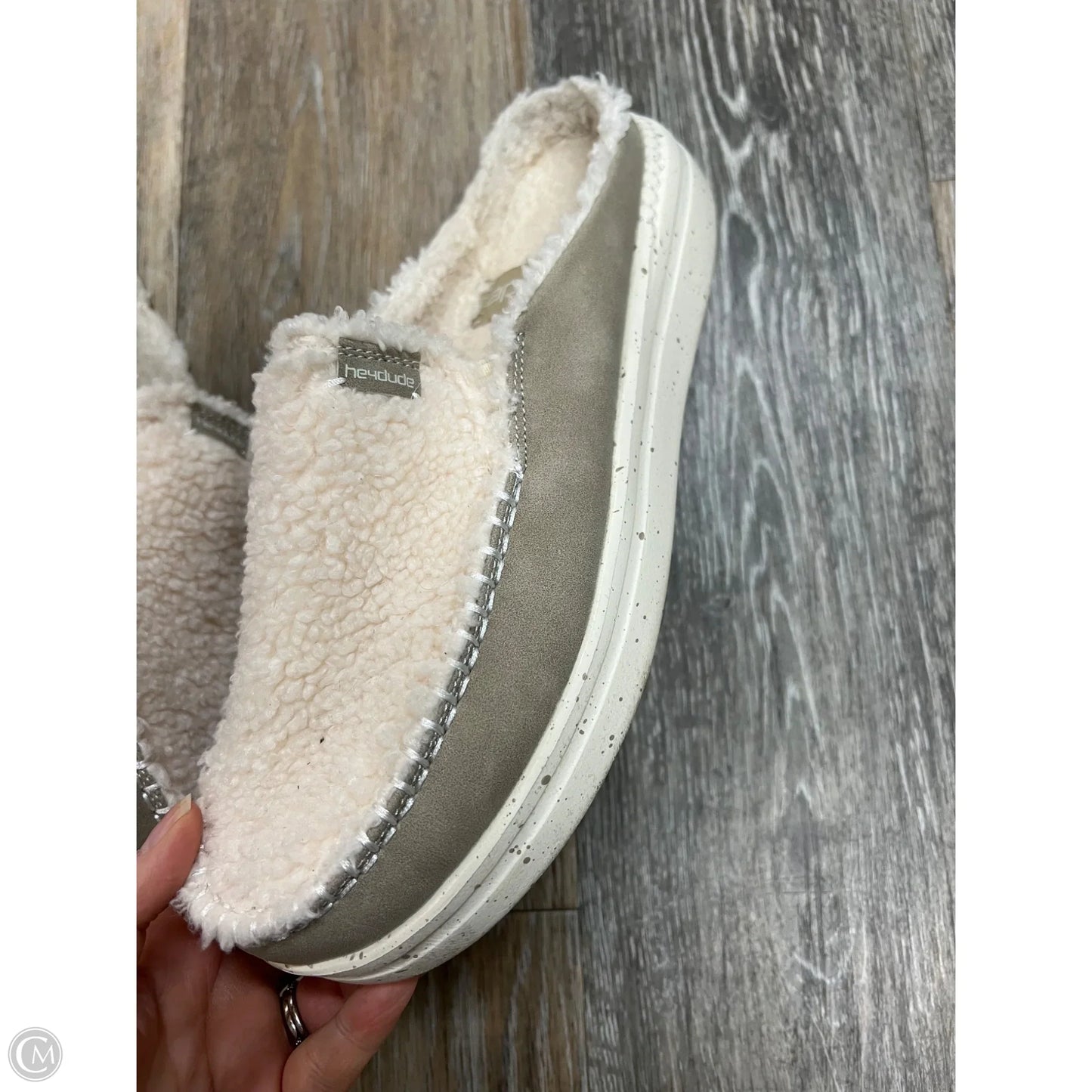 Shoes Flats By Hey Dude In Cream, Size: 10