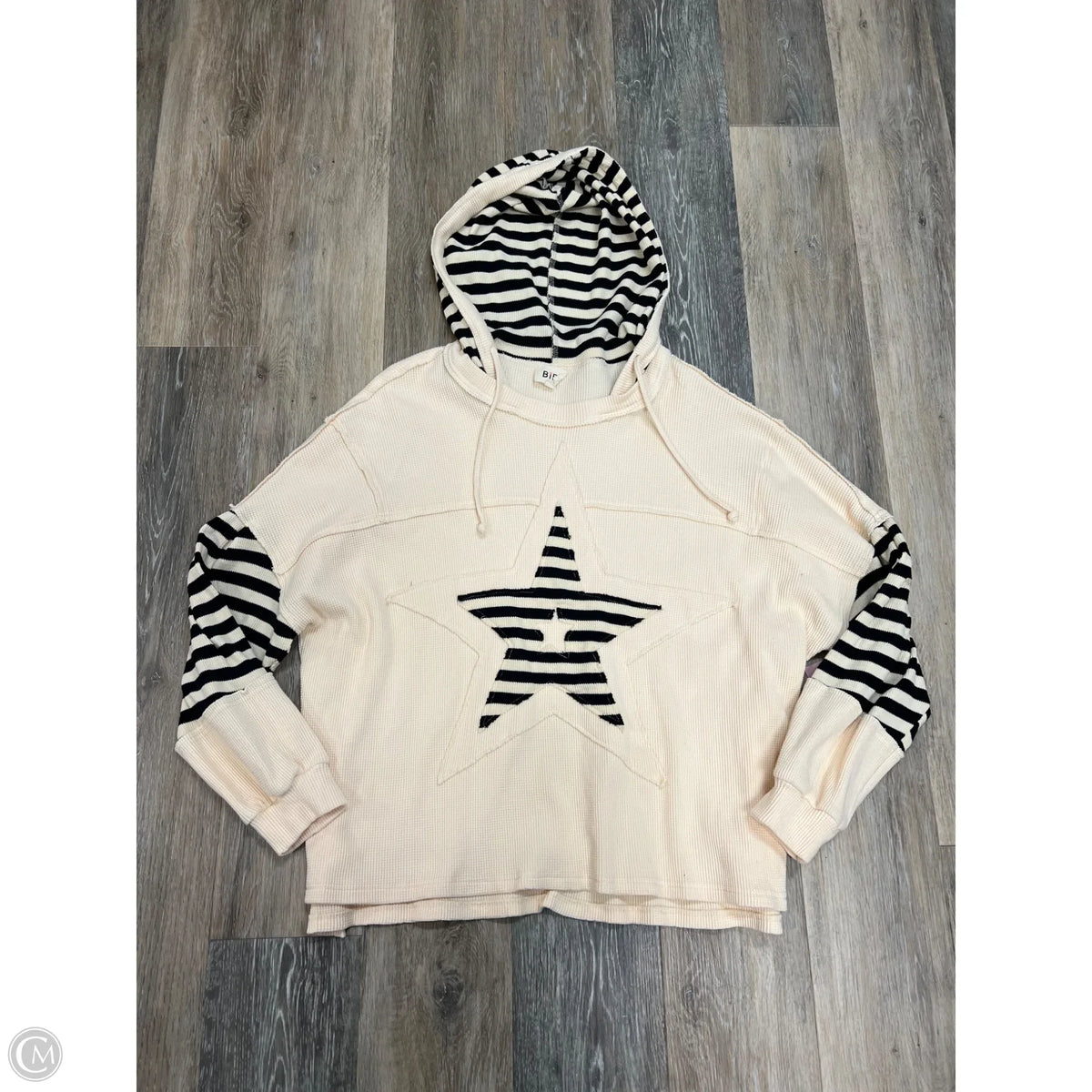 Top Long Sleeve By Bibi In Tan, Size: M