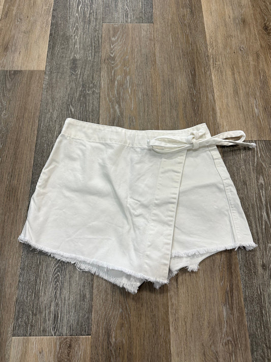 White Shorts We The Free, Size 4