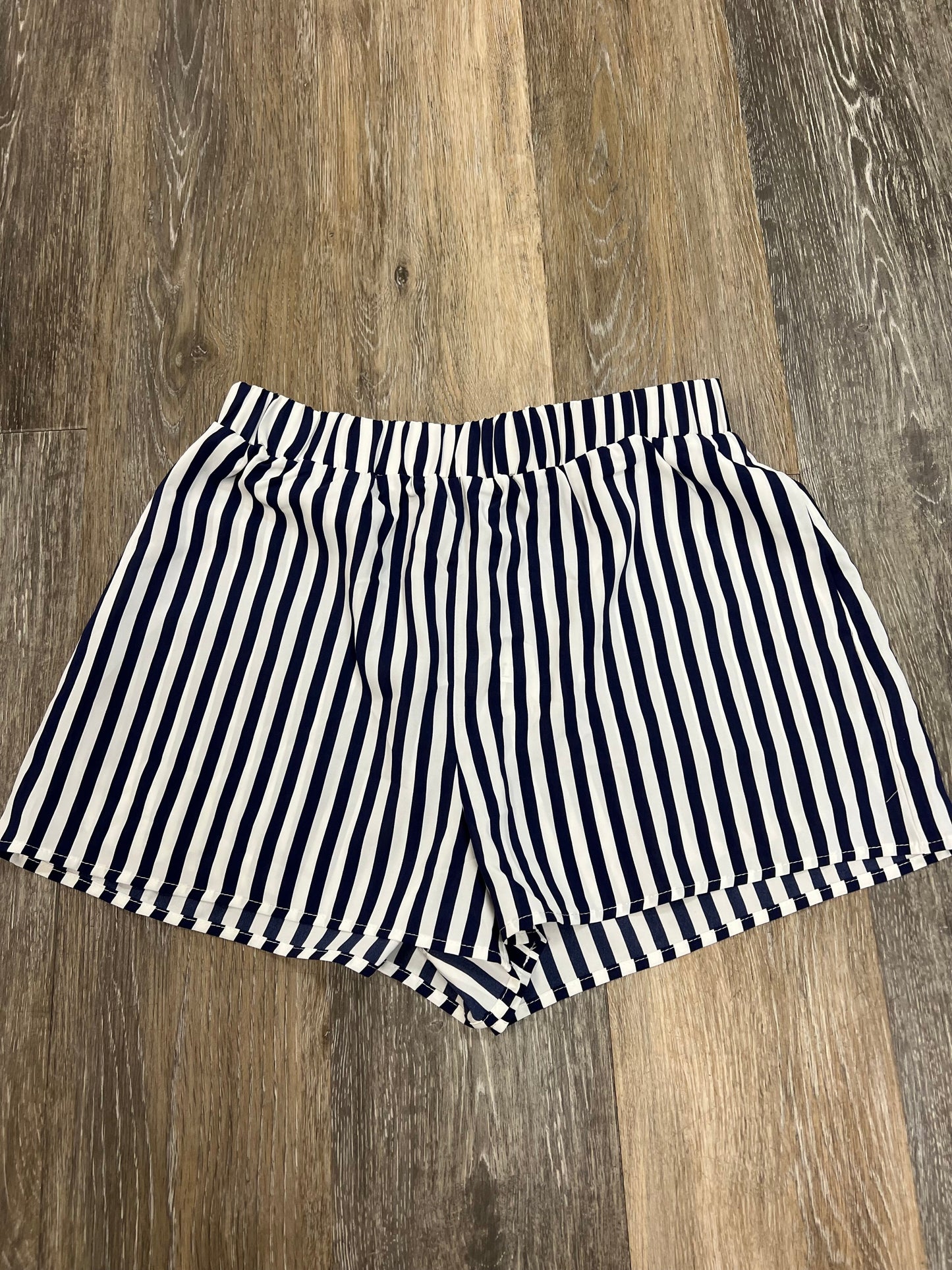 Striped Pattern Shorts Set Forever 21, Size S