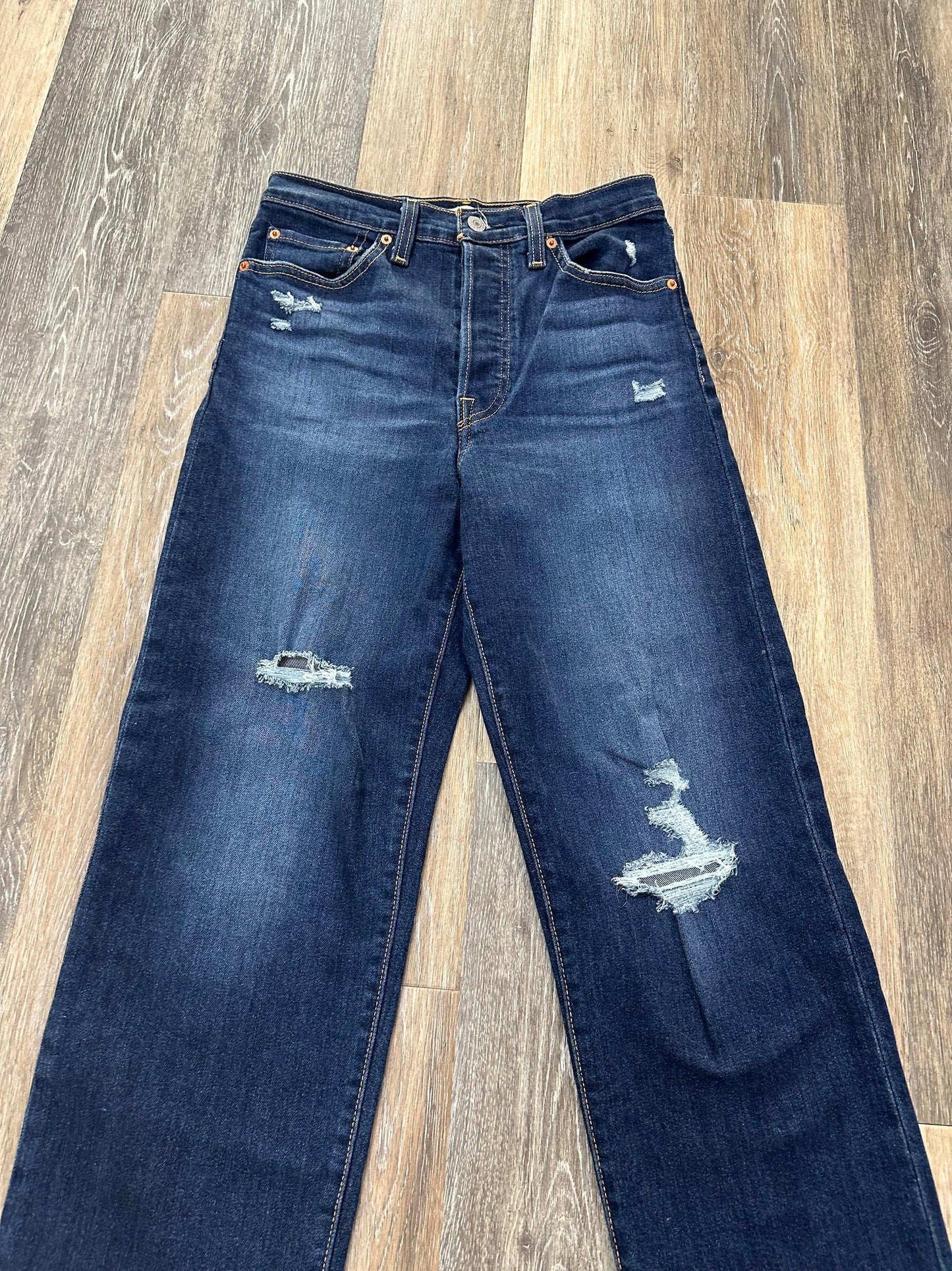 Jeans Straight By Levis In Blue Denim, Size: 4