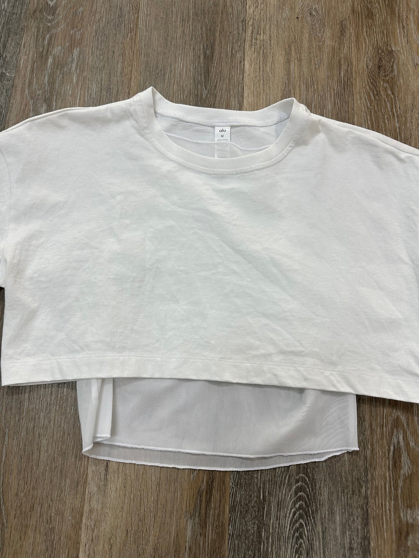 Athletic Top Short Sleeve By Alo In White, Size: M