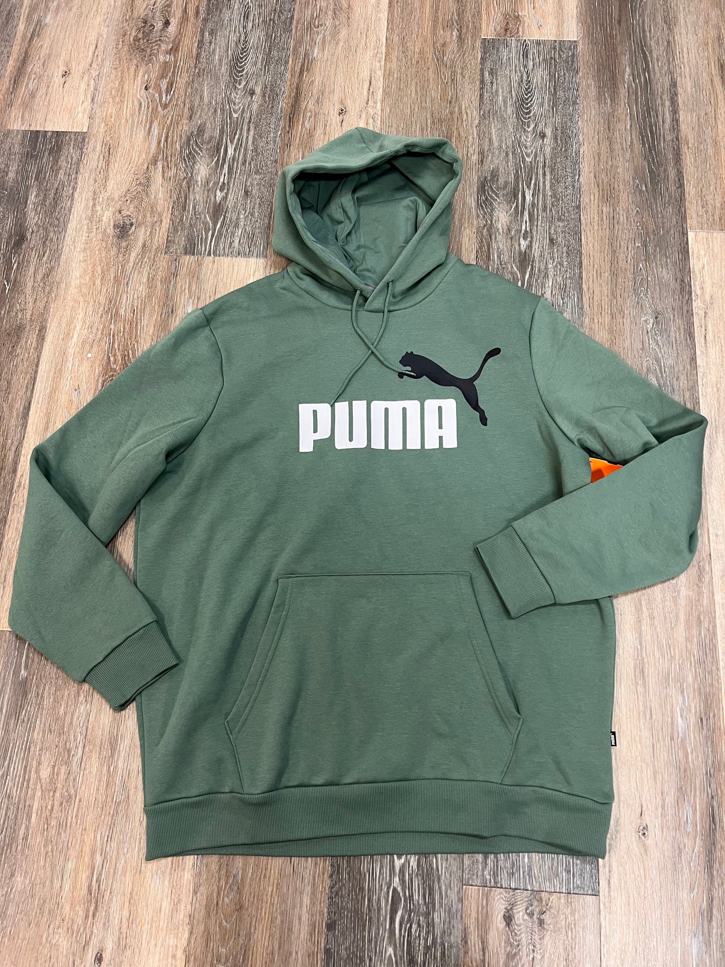 Athletic Sweatshirt Hoodie By Puma In Green, Size: Xl