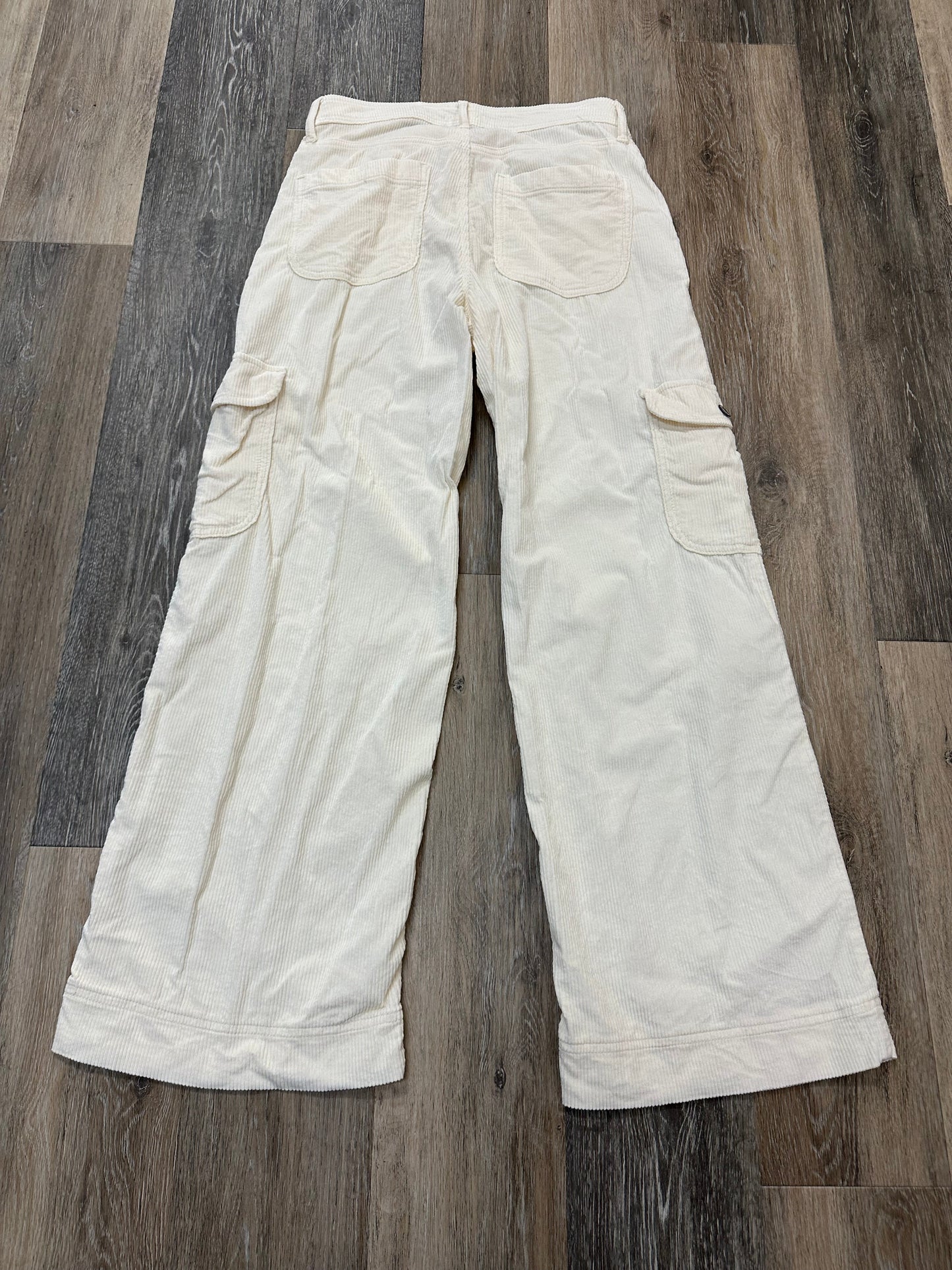 Pants Corduroy By American Eagle In Cream, Size: 4 Short