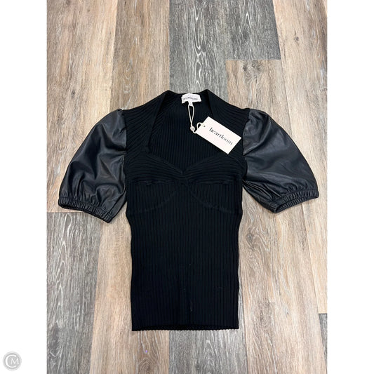 Top Short Sleeve By Heartloom In Black, Size: S