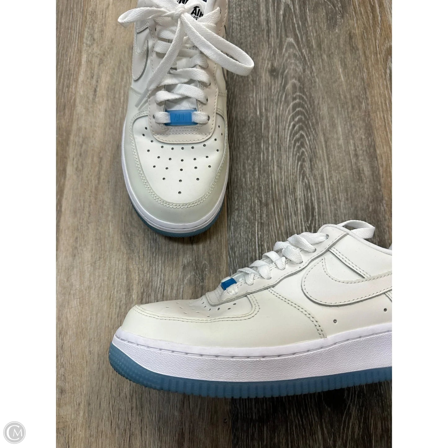 Shoes Athletic By Nike In Cream, Size: 7