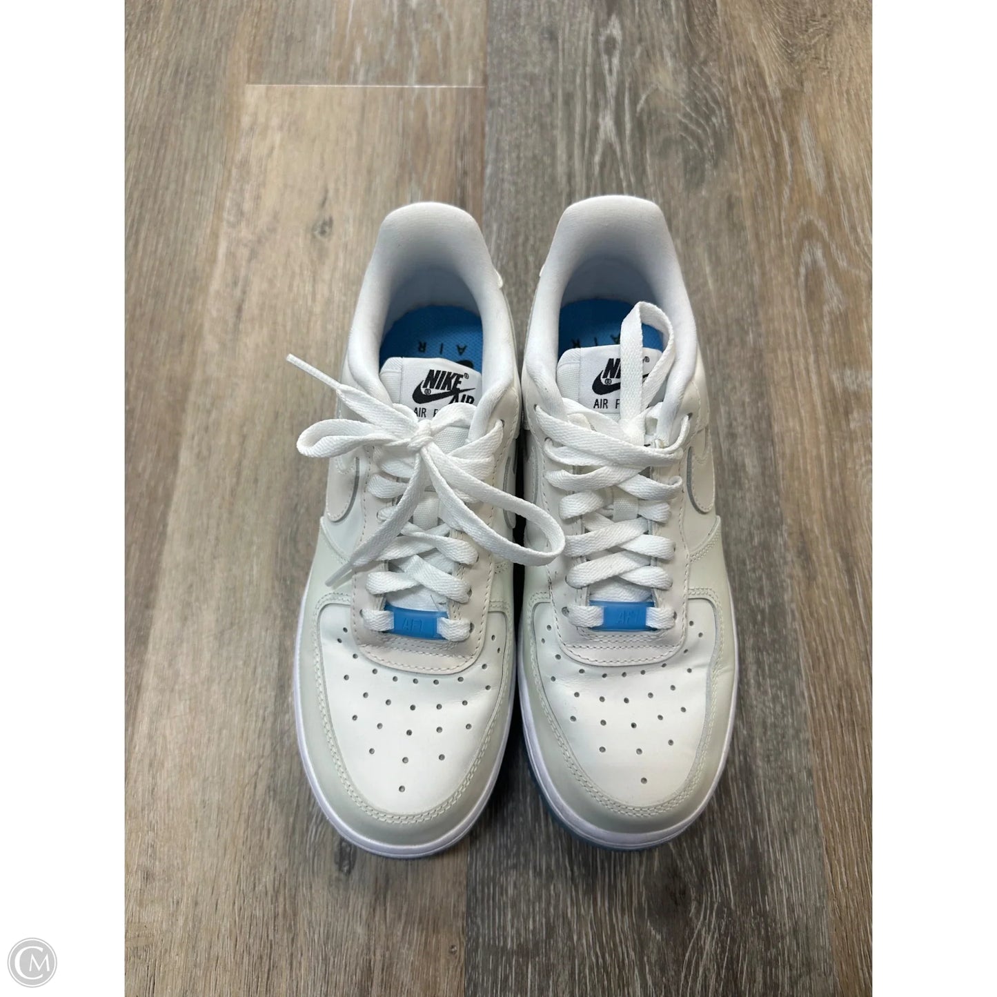 Shoes Athletic By Nike In Cream, Size: 7