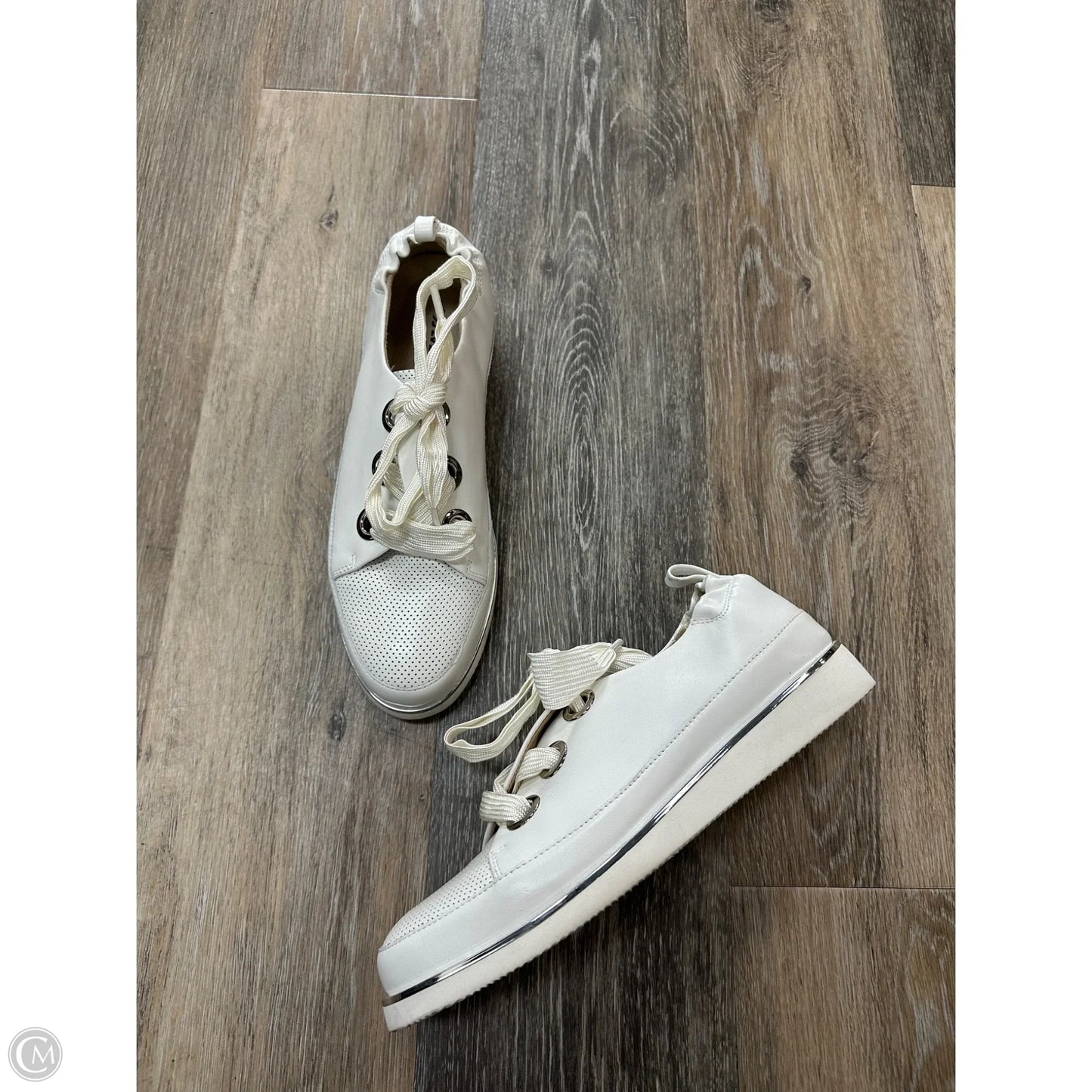 Shoes Sneakers By Vaneli In White, Size: 8