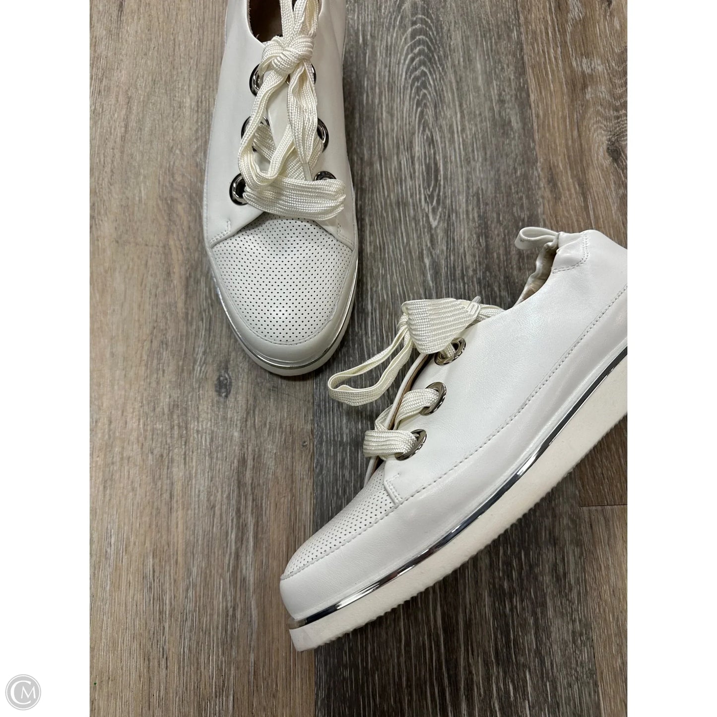 Shoes Sneakers By Vaneli In White, Size: 8