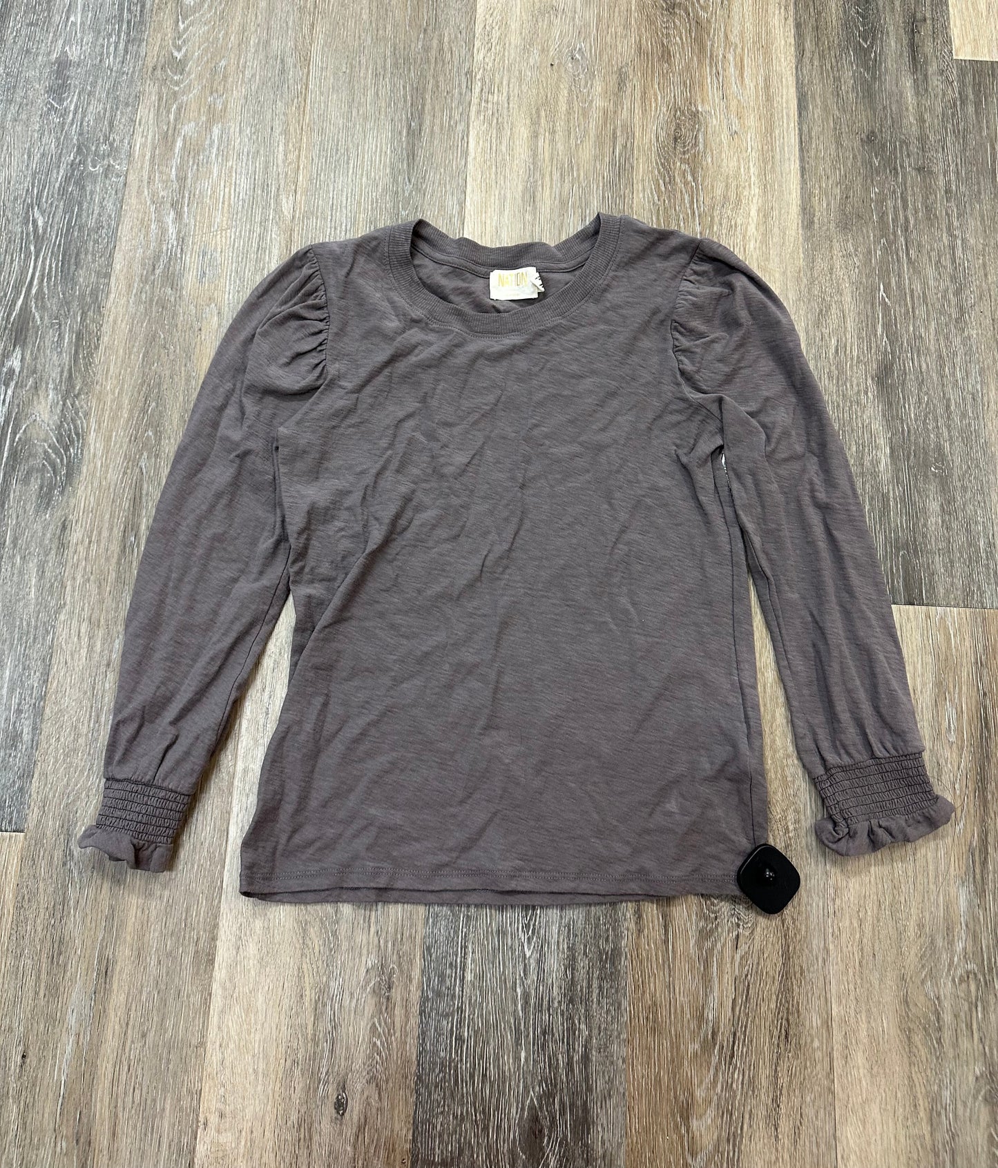 Top Long Sleeve By Nation In Grey, Size: S