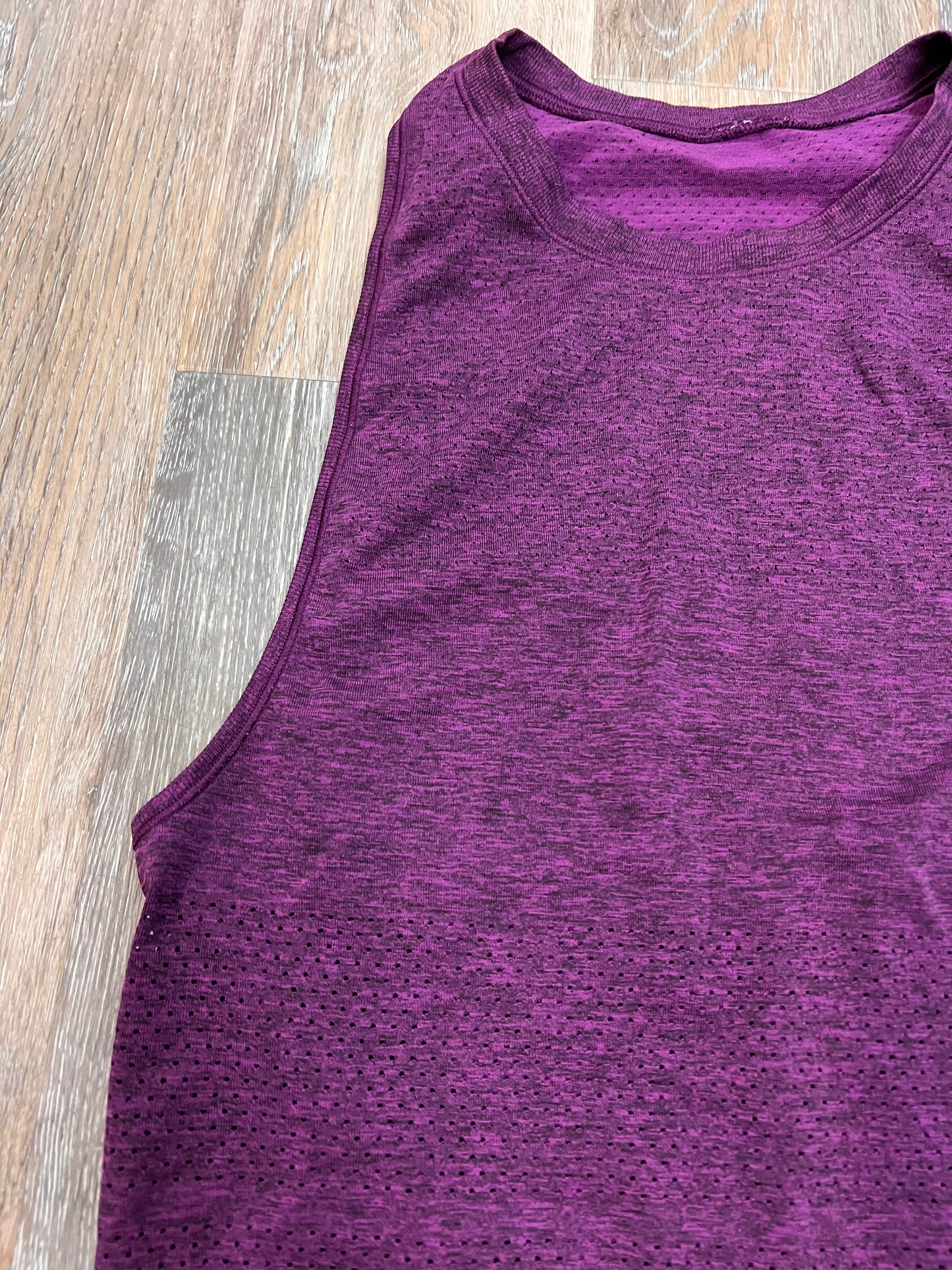 Athletic Tank Top By Lululemon In Purple, Size: 4