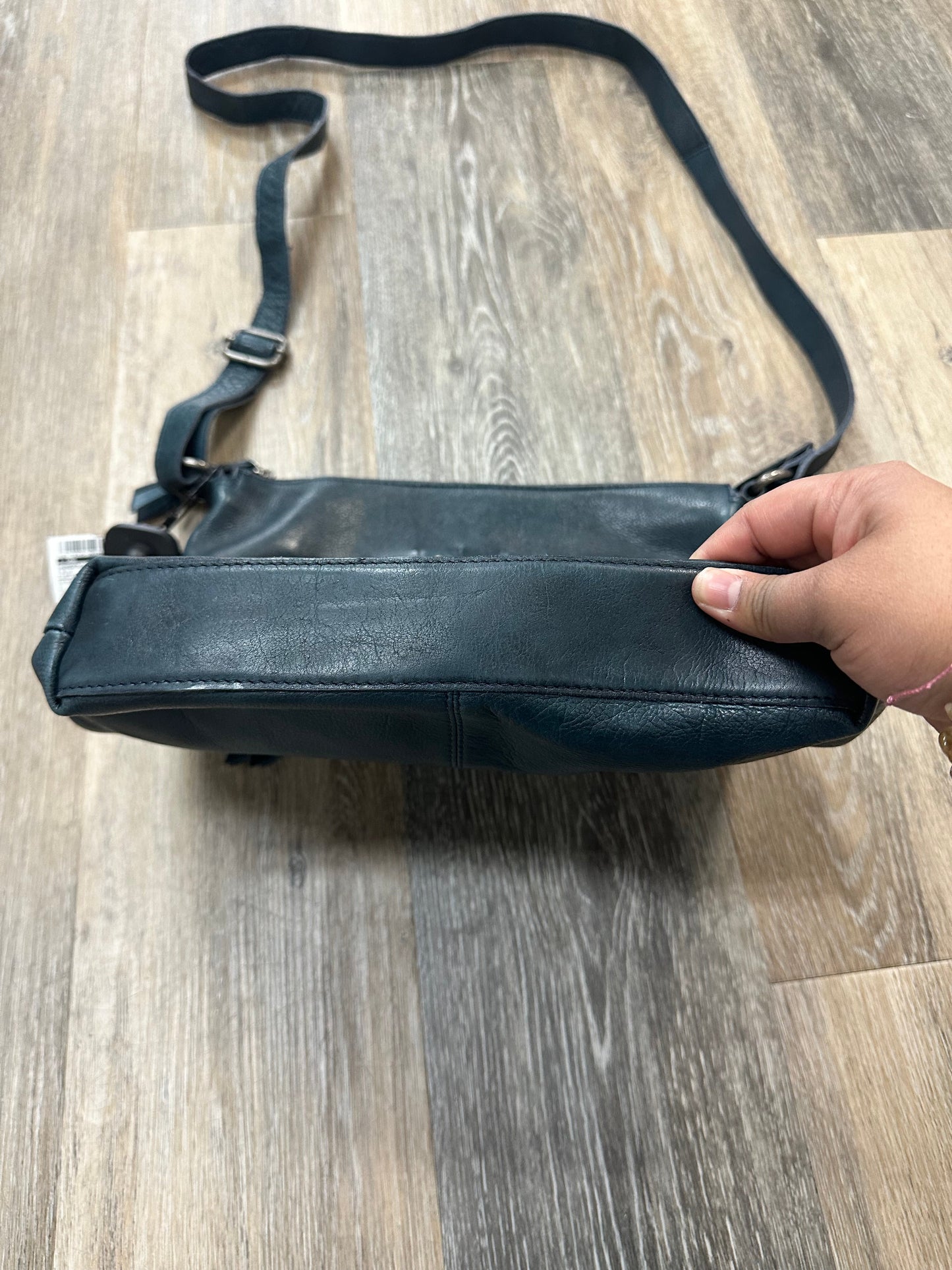 Handbag Leather By Latico  Size: Medium