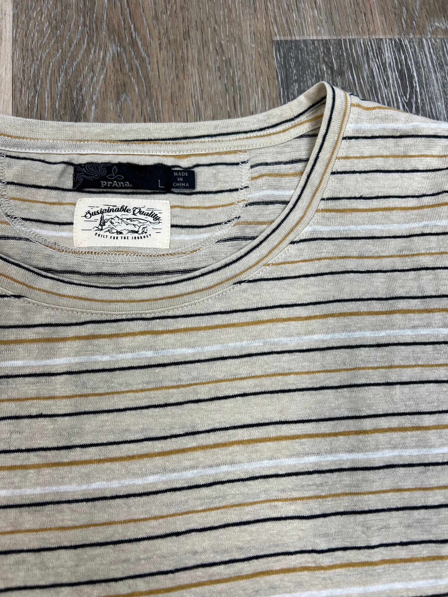 Striped Pattern Top Short Sleeve Prana, Size L