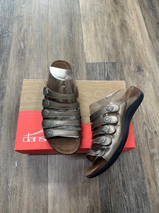 Silver Sandals Flats Dansko, Size 8.5