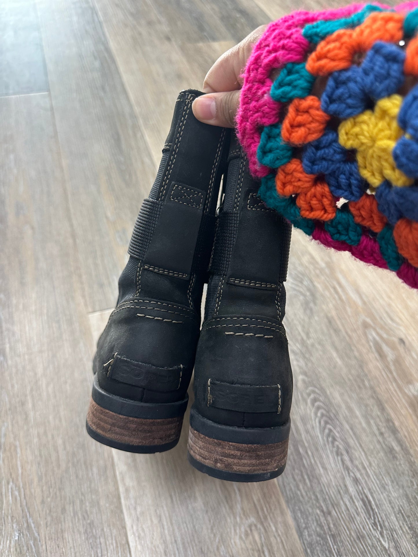 Black Boots Ankle Flats Sorel, Size 8.5
