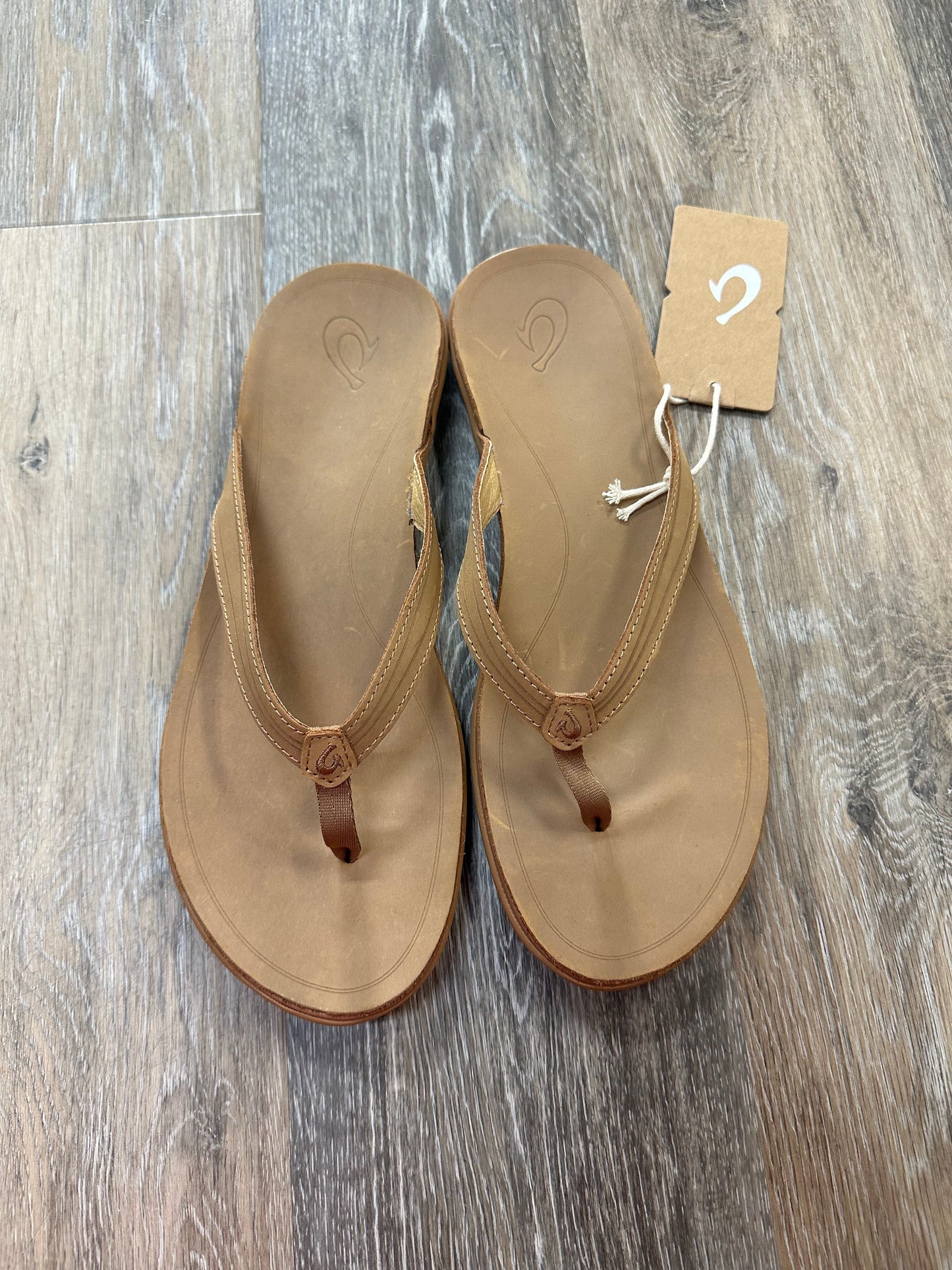 Tan Sandals Flats Olukai, Size 11