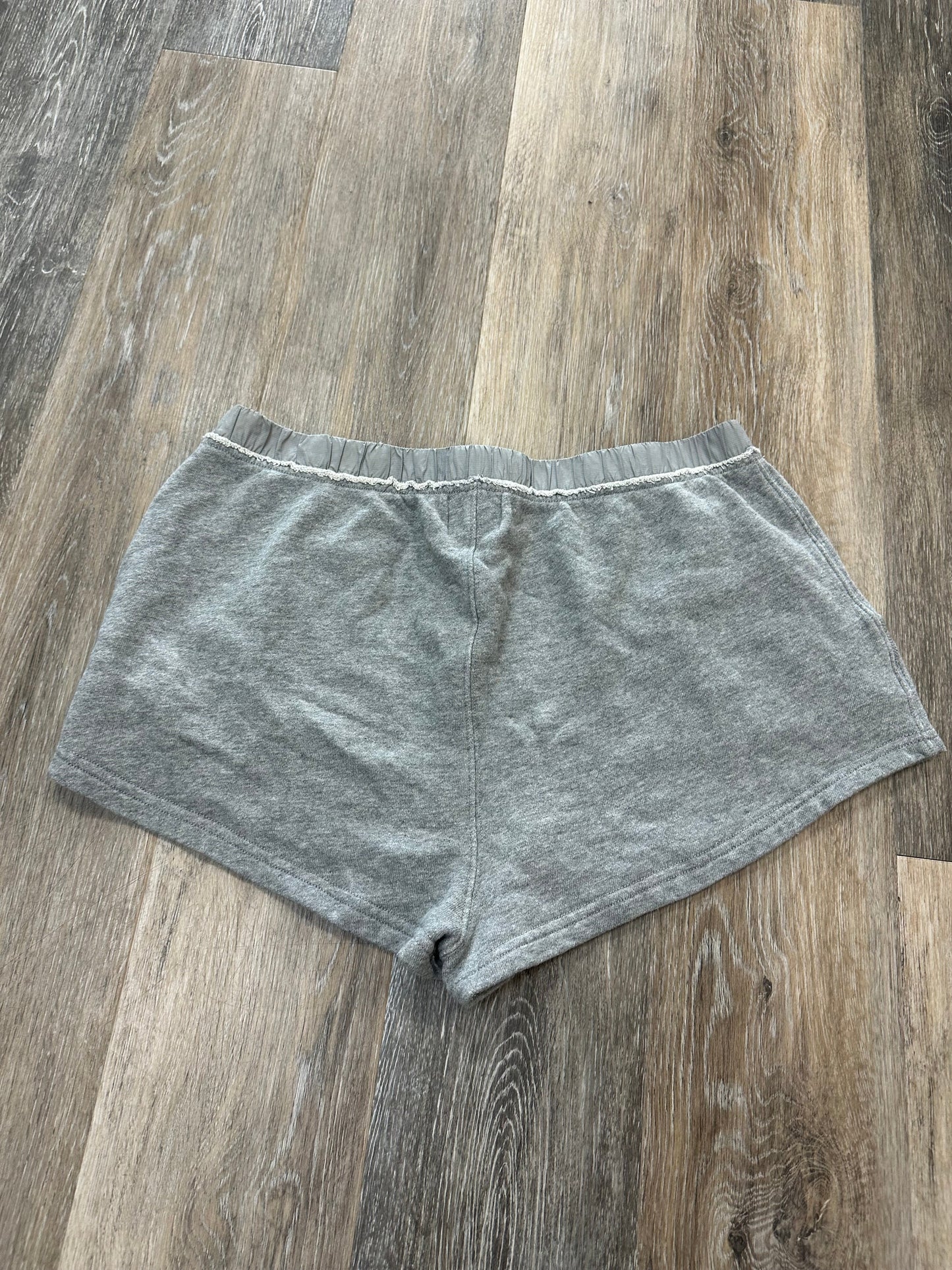 Athletic Shorts By Free People In Grey, Size: L