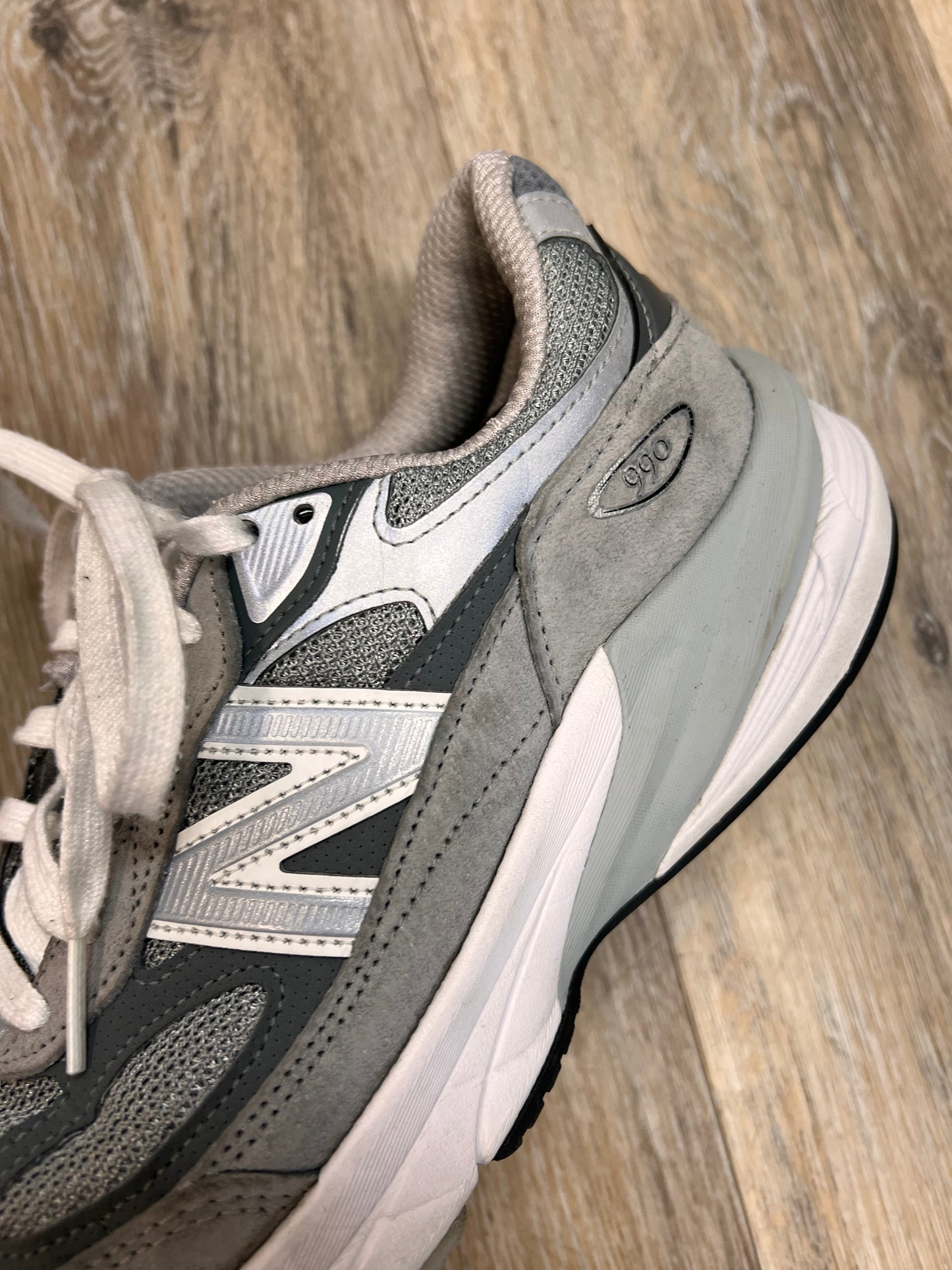 Shoes Sneakers By New Balance In Grey, Size: 8