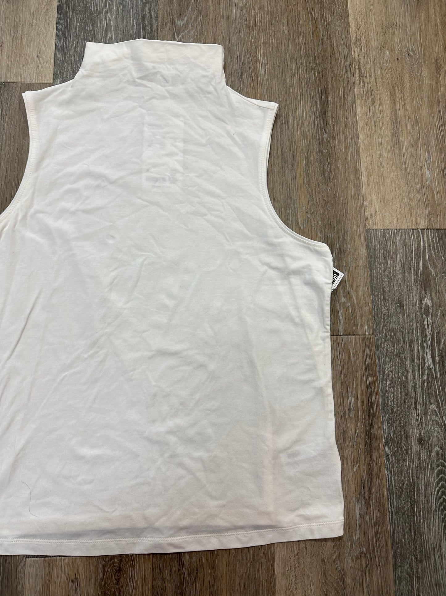 Top Sleeveless By Athleta In White, Size: L