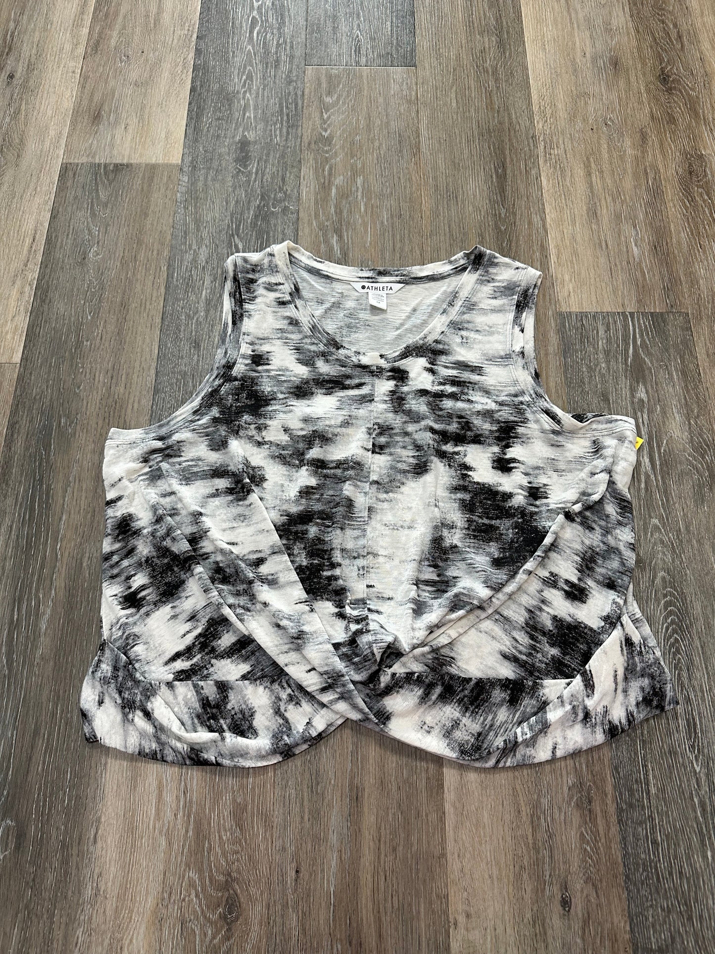 Tank Top By Athleta In Grey, Size: 2x