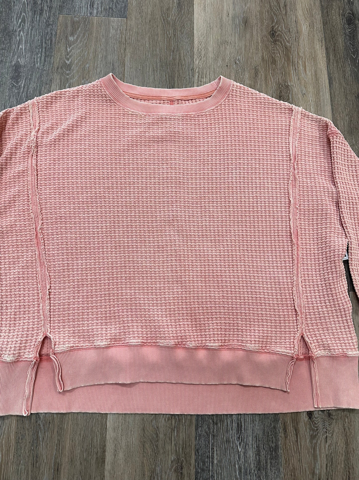 Top Long Sleeve By Aerie In Peach, Size: S