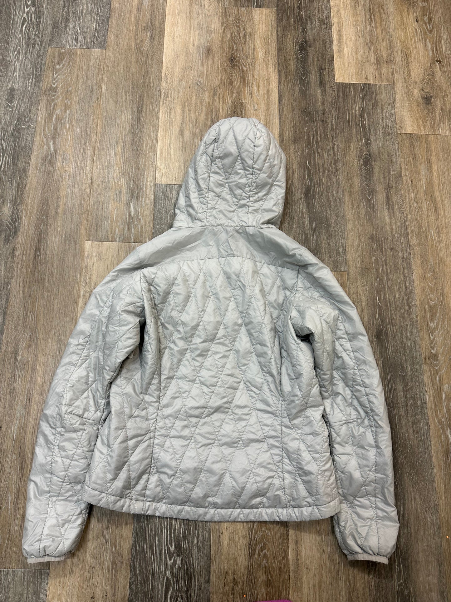 Jacket Puffer & Quilted By Patagonia In Grey, Size: M