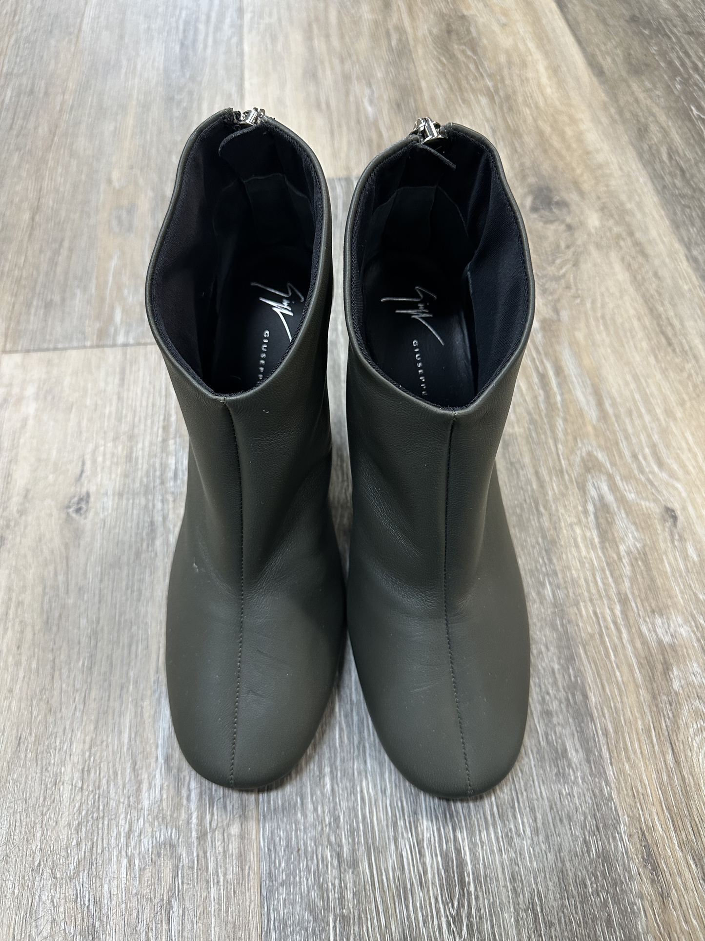 Boots Designer By Giuseppe Zanotti  Size: 7