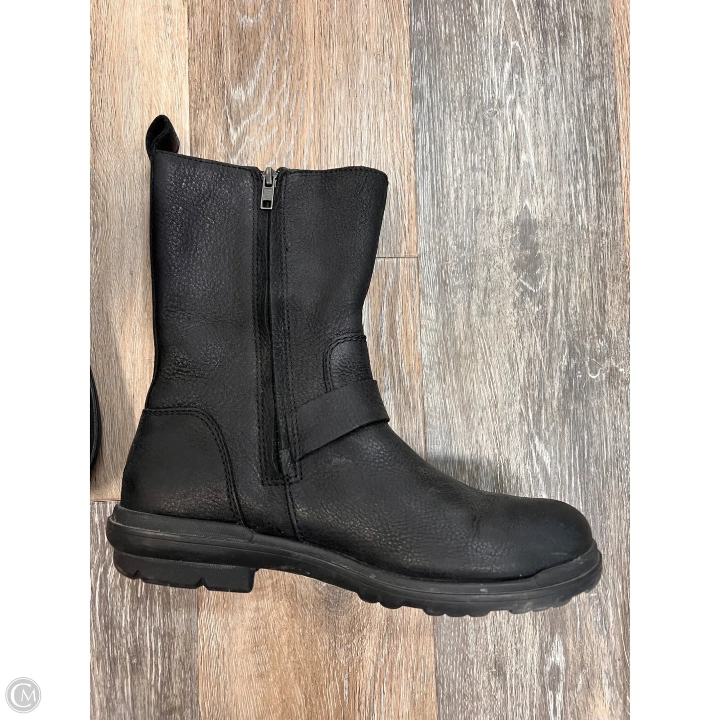 Boots Designer By Ugg In Black, Size: 8