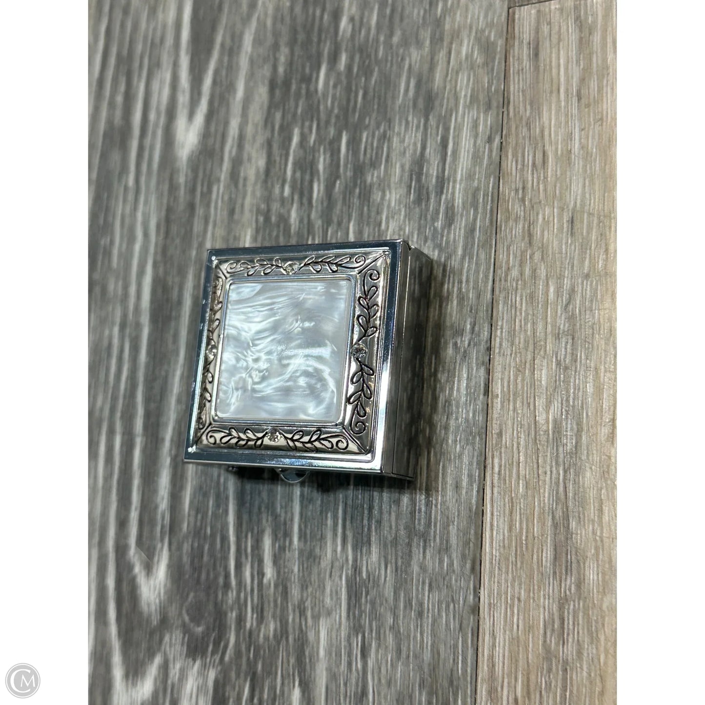 Accessory Tag By Brighton