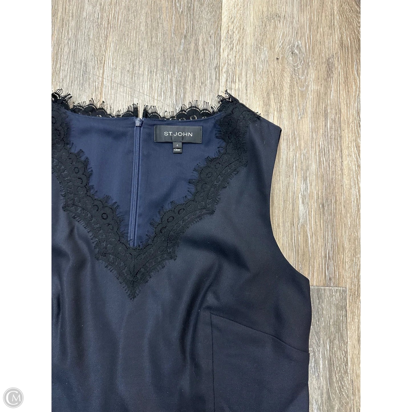 Dress Party Short By St. John In Navy, Size: 4