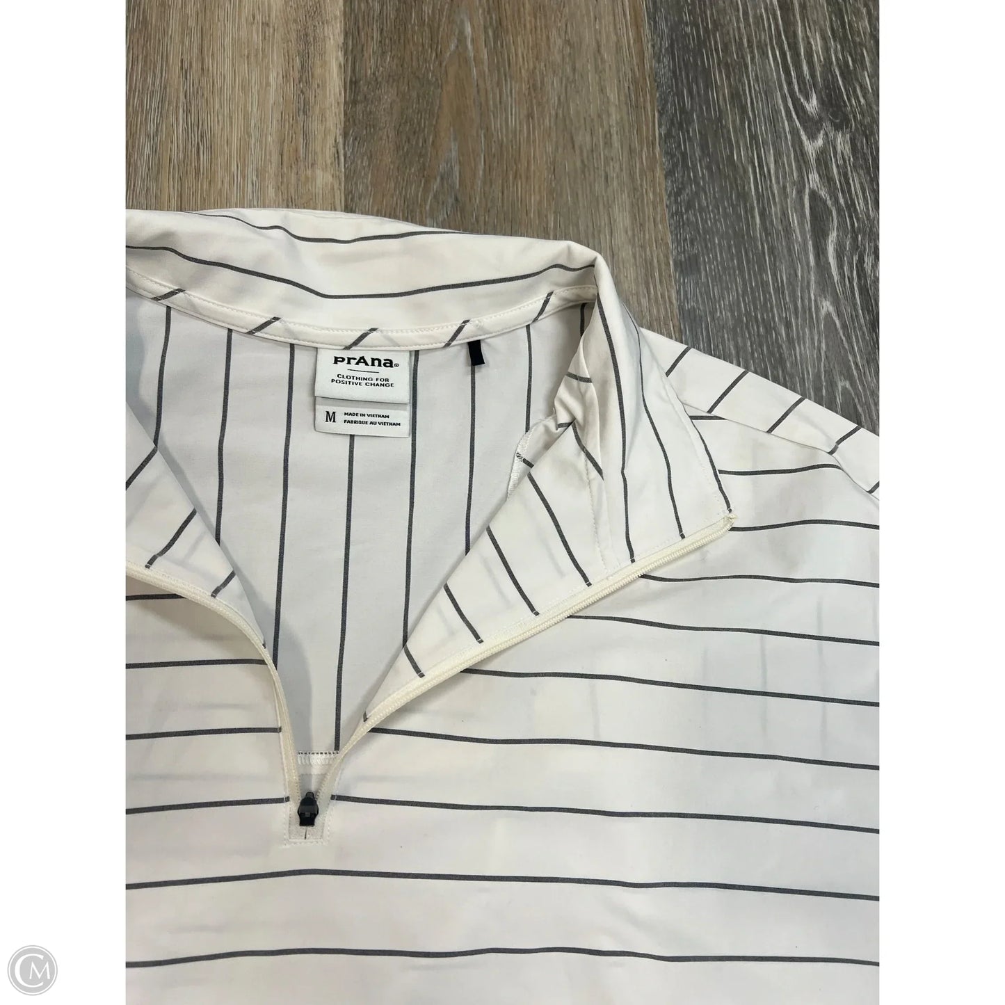 -Athletic Top Long Sleeve Collar By Prana In Striped Pattern, Size: M