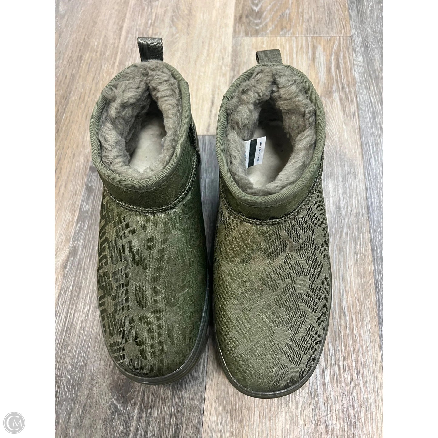 Boots Designer By Ugg In Green, Size: 7