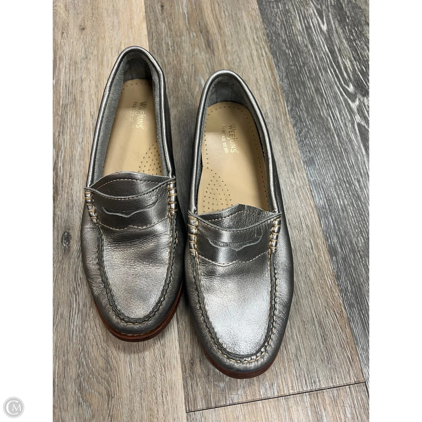 Shoes Flats By WEEJUNS In Silver, Size: 7.5