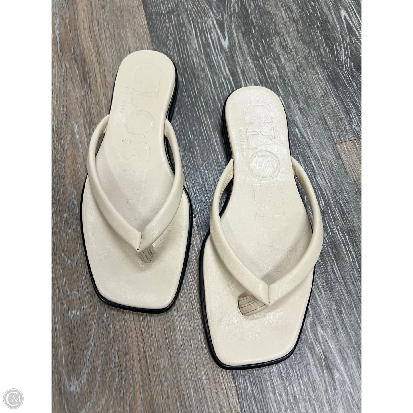 Sandals Flats Designer By Closed In Cream, Size: 8