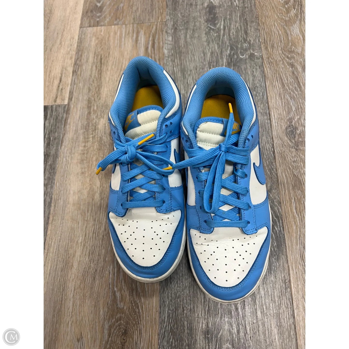 Shoes Sneakers By Nike In Blue & Cream, Size: 8