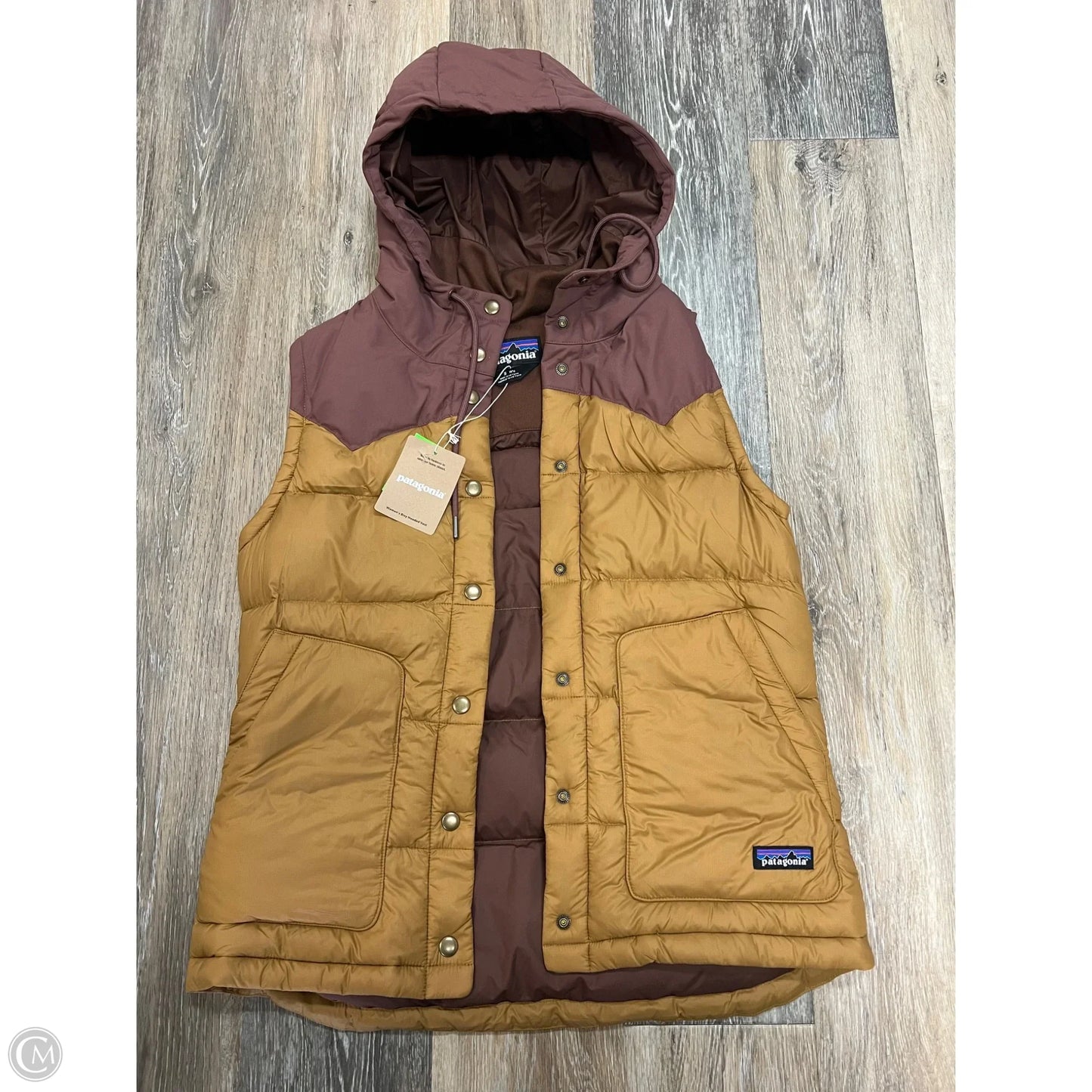 Vest Puffer & Quilted By Patagonia In Gold, Size: S