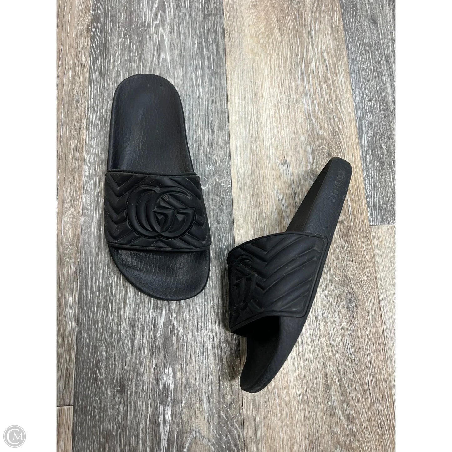 Sandals Luxury Designer By Gucci In Black, Size: 6