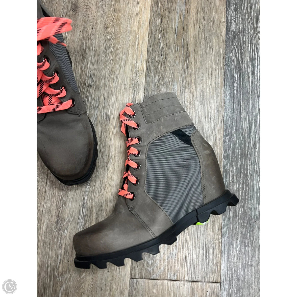 Boots Ankle Heels By Sorel In Grey, Size: 8.5