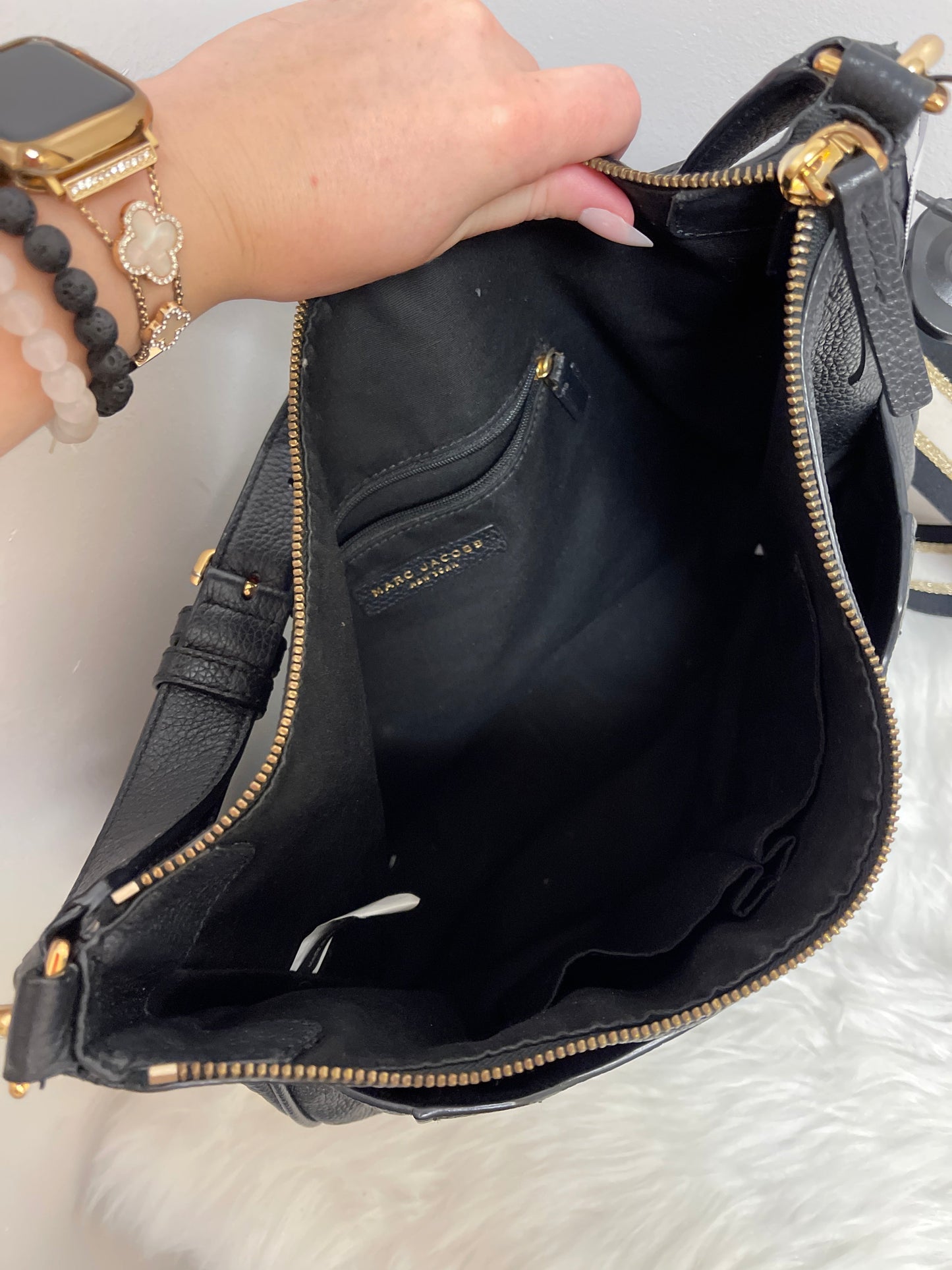 Handbag Luxury Designer By Marc Jacobs  Size: Large