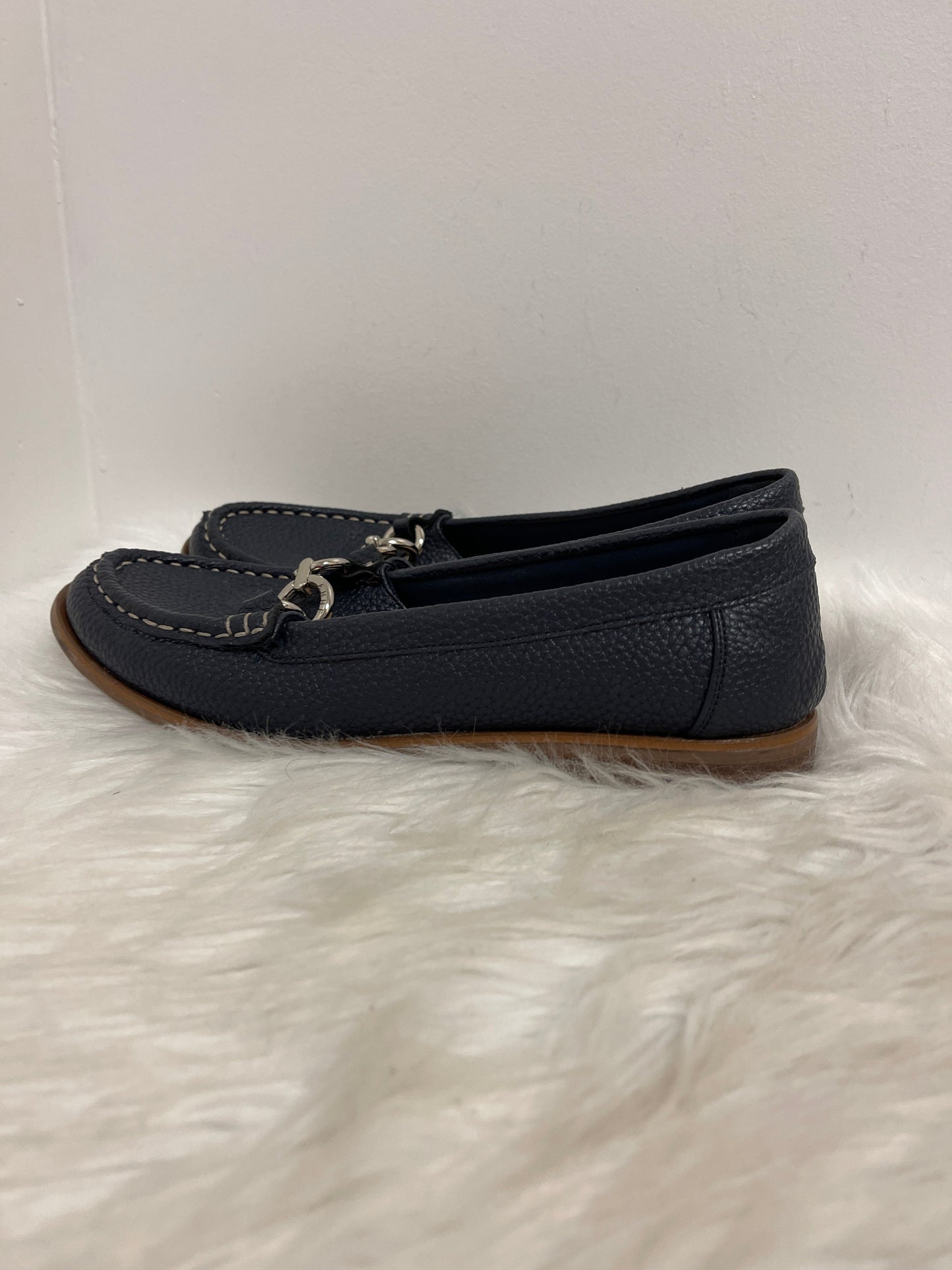 Shoes Flats By Anne Klein In Navy, Size: 7.5