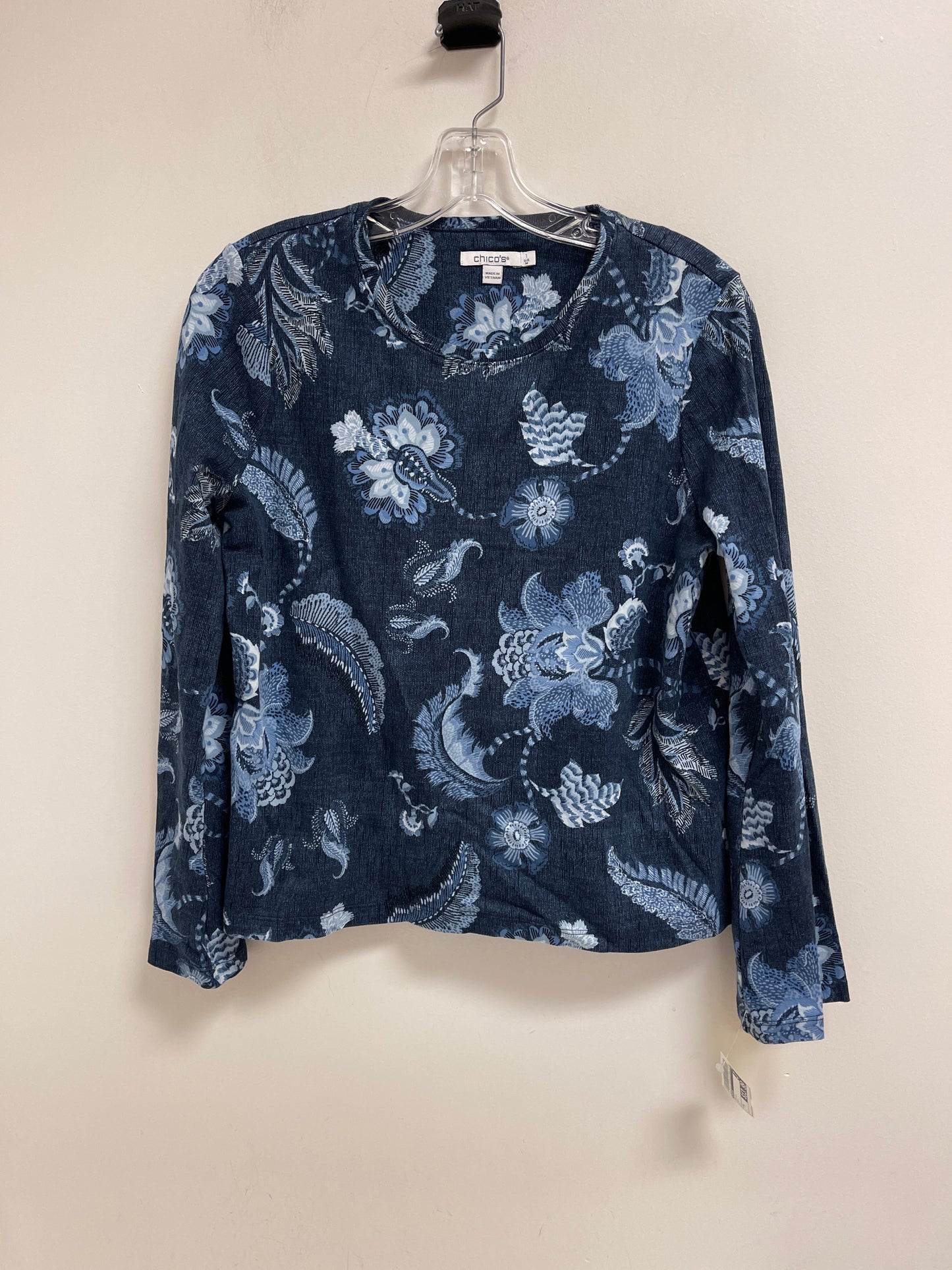 Top Long Sleeve By Chicos In Navy, Size: M