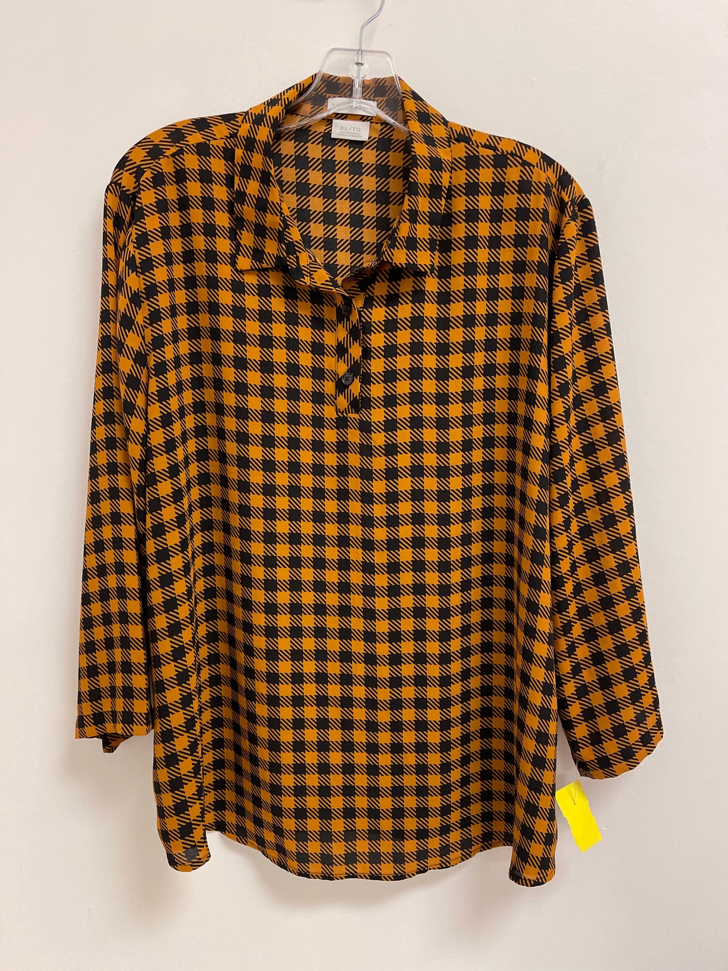 Top Long Sleeve By Van Heusen In Yellow, Size: Xl