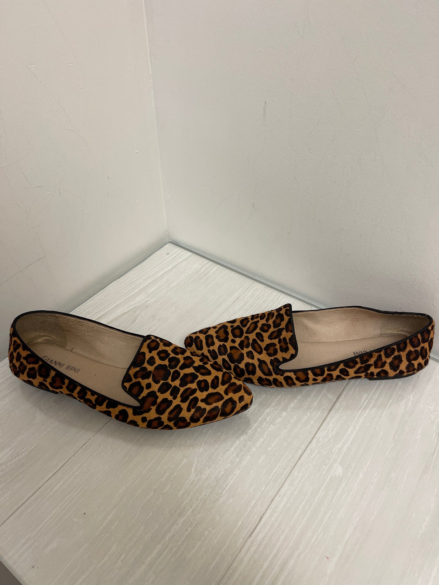 Shoes Flats By Gianni Bini In Animal Print, Size: 7