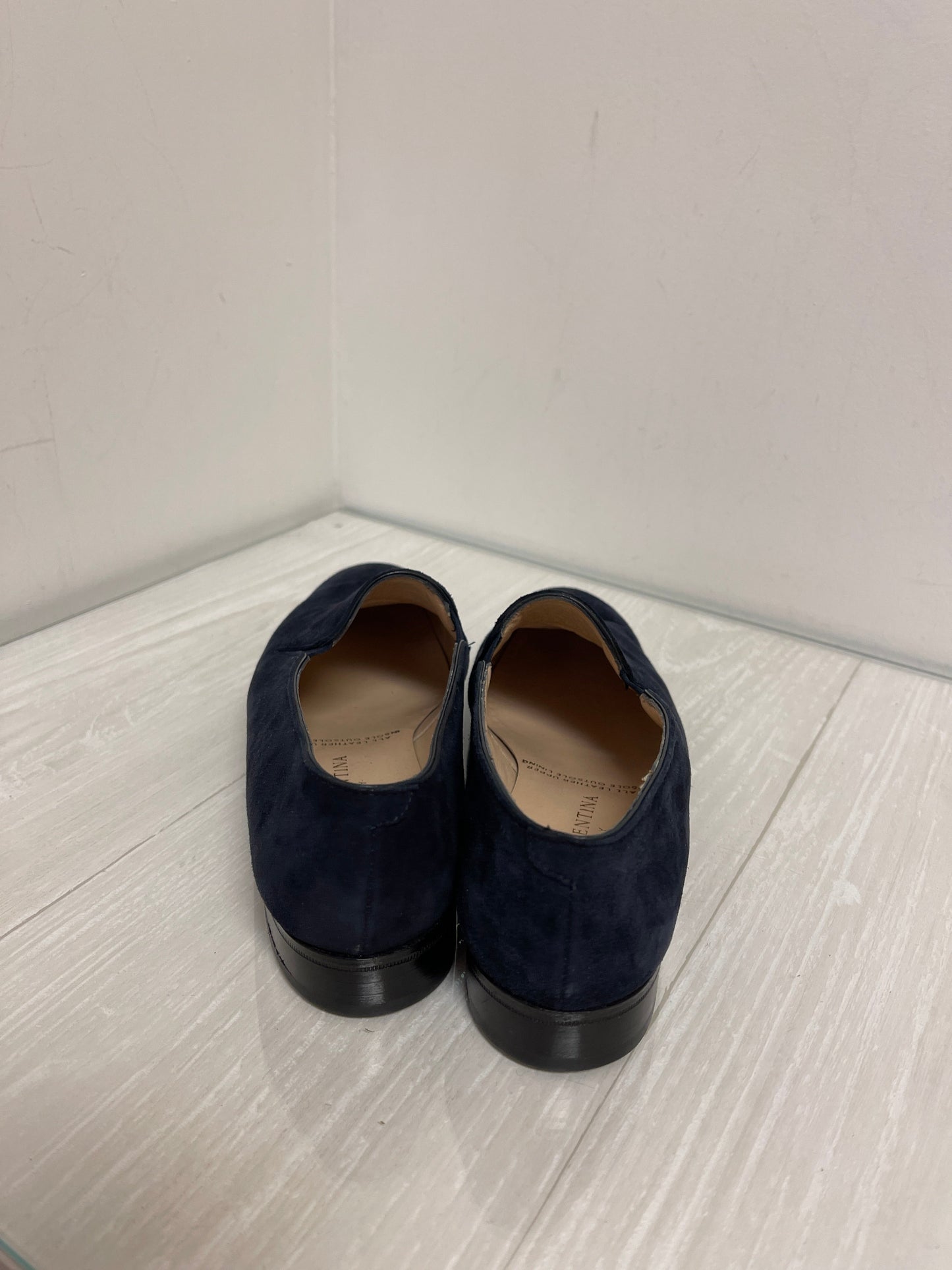 Shoes Flats By Clothes Mentor In Navy, Size: 7