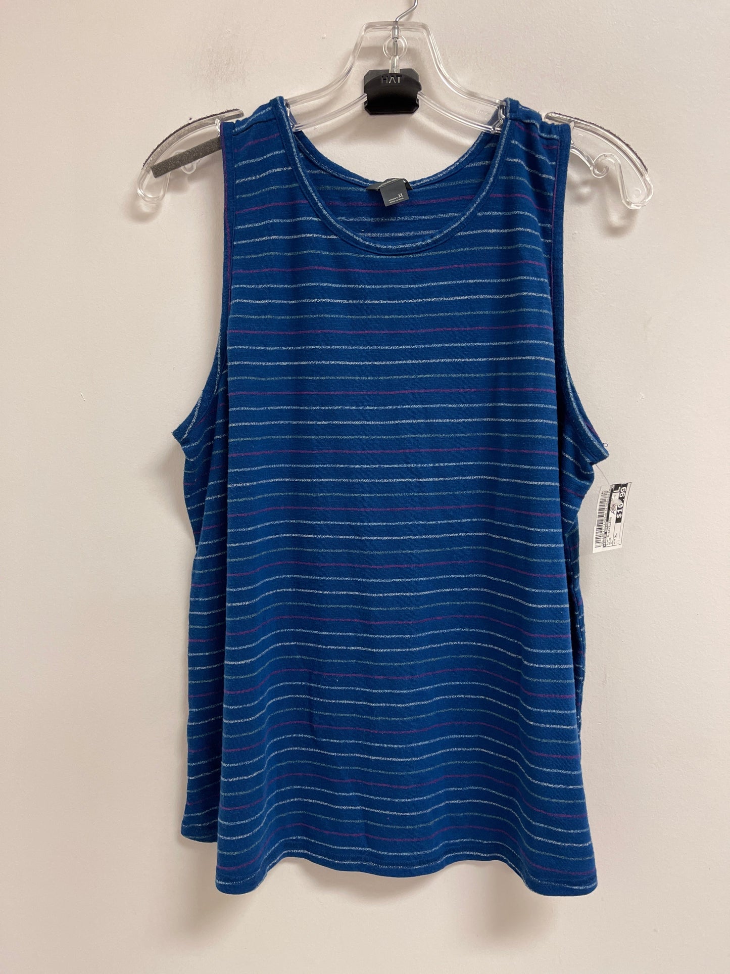 Top Sleeveless By Eddie Bauer In Blue, Size: Xl