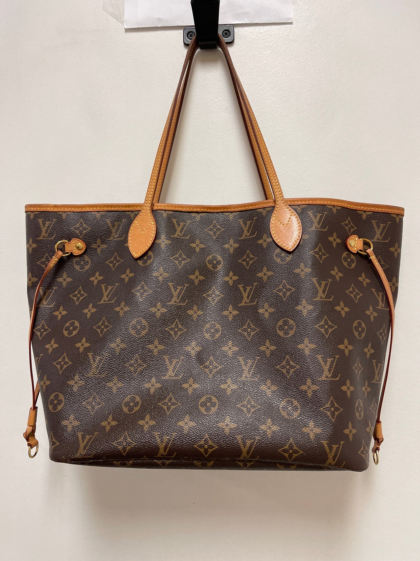 Handbag Luxury Designer By Louis Vuitton, Size: Large